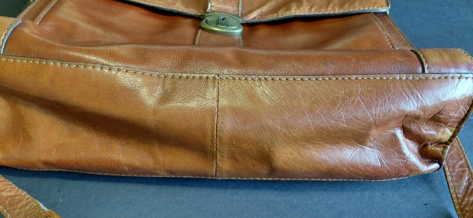distressed heritage classic vintage executive tan leather briefcase mesenger Bag