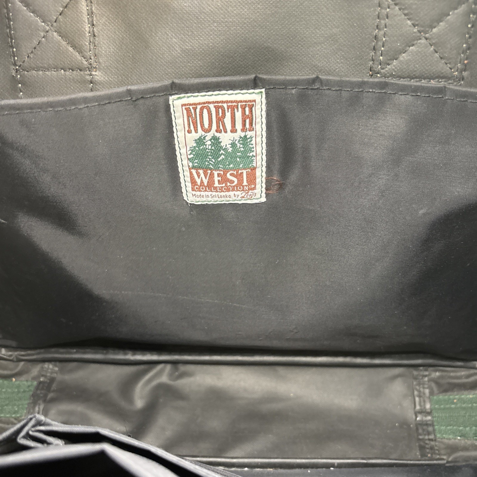 Leed’s North West Shoulder Bag Messenger Portfolio Green Canvas 16”x13”