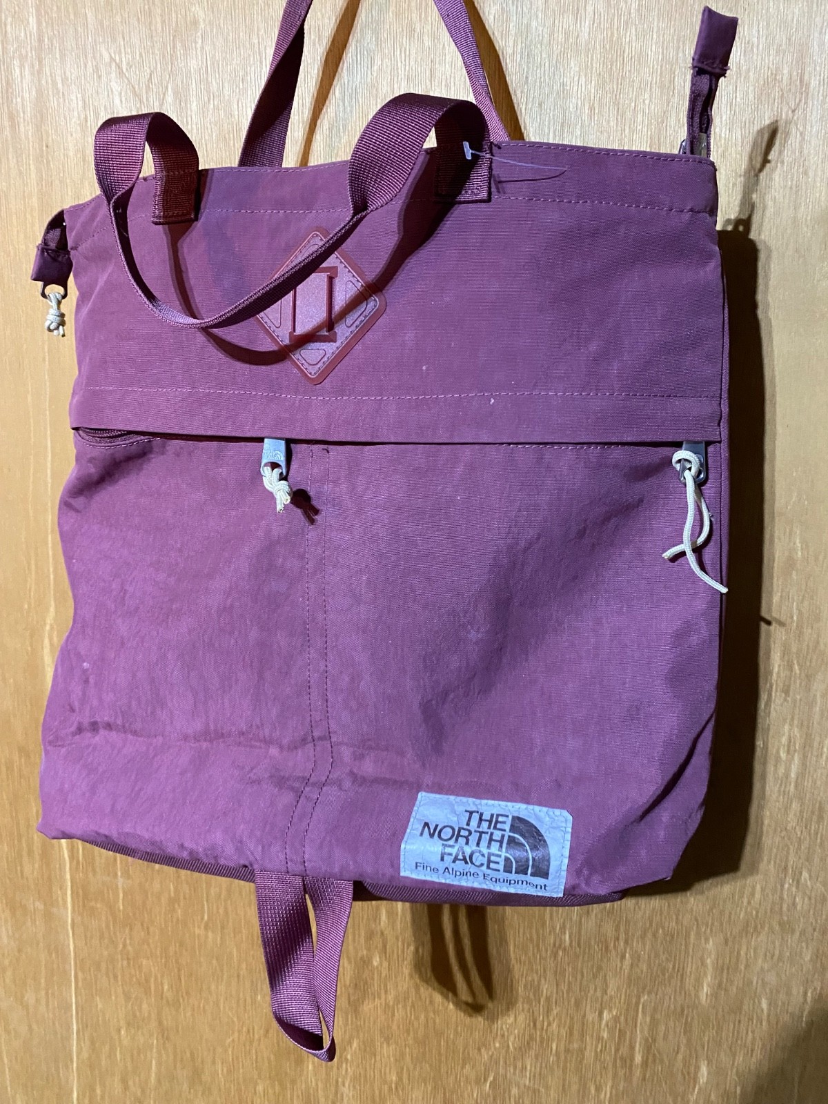 THE NORTH FACE Berkeley Tote Pack Purple