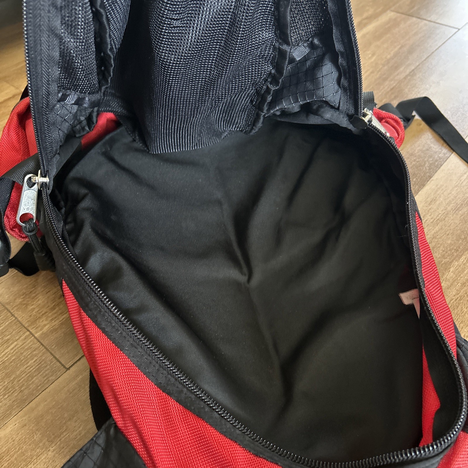 Vintage Oakley Icon Black/Red Backpack
