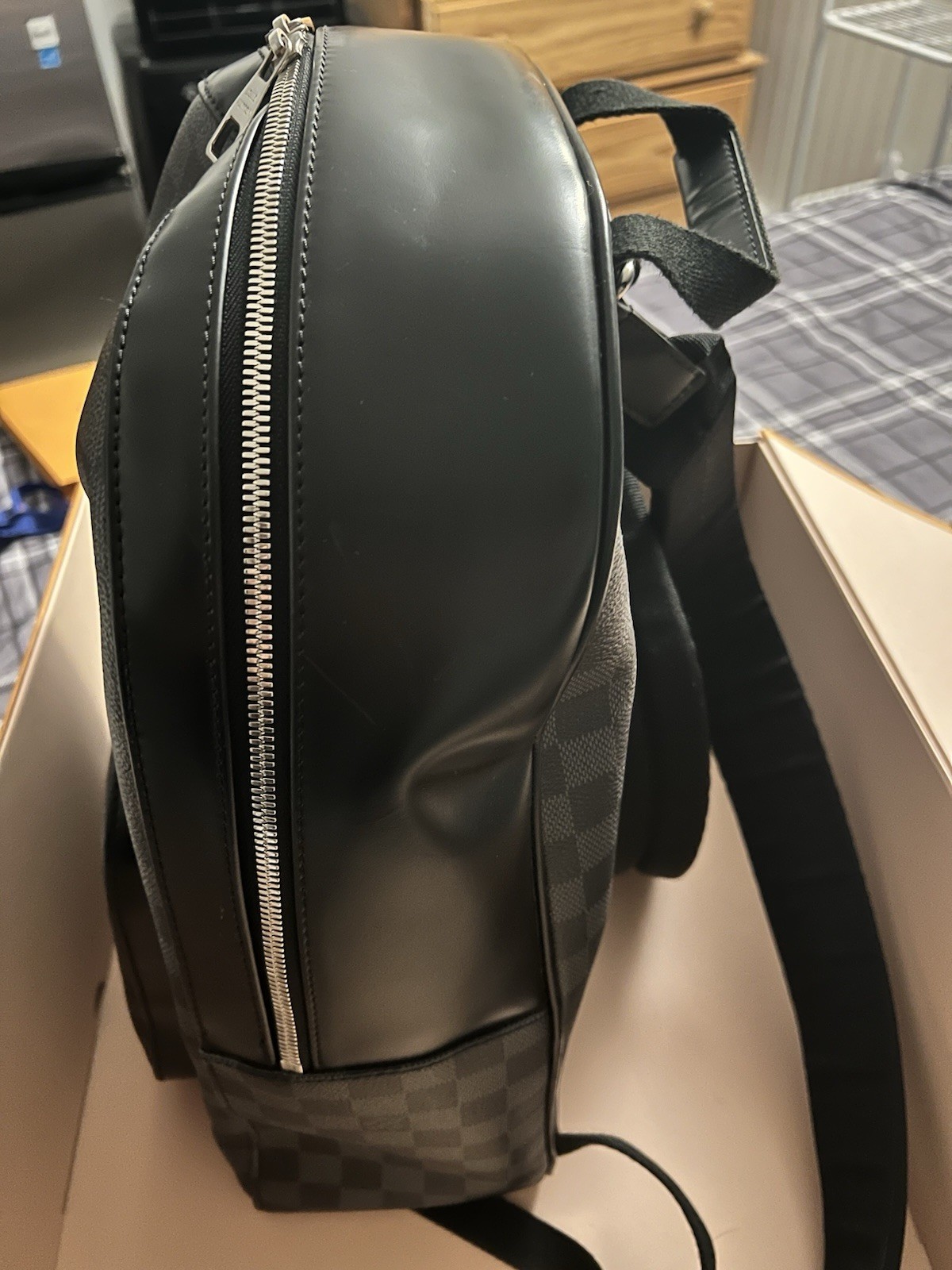 Louis Vuitton Men’s Backpack Graphite Josh w Box & Receipt