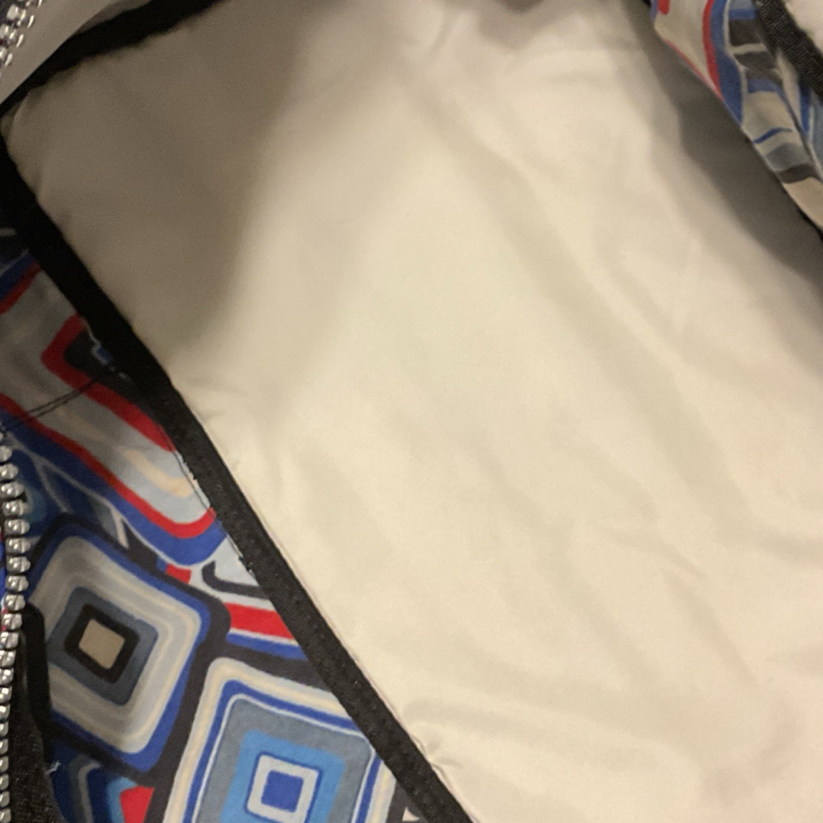 Kipling Geometric Pattern Duffel Bag Blue Red Black White Zipper unisex