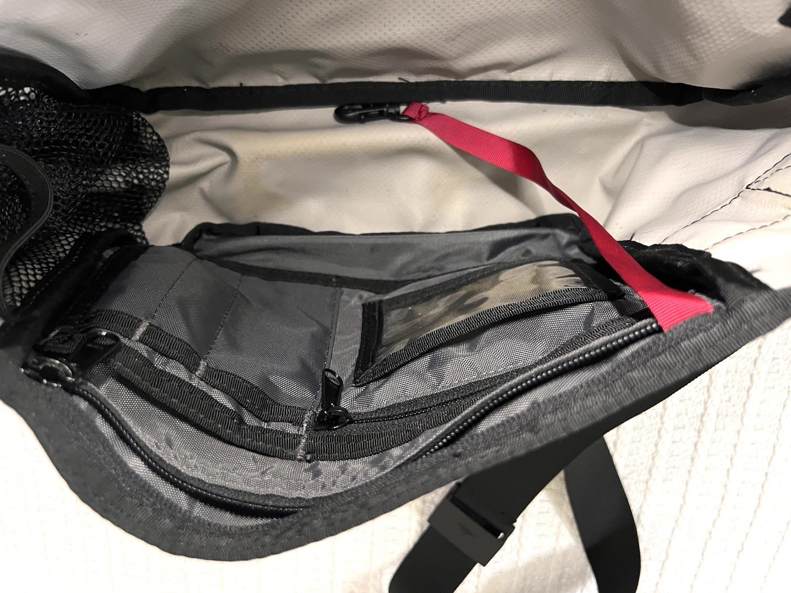 Timbuk2 Classic Messenger Bag Medium Black Gray Laptop School Work EDC Bag