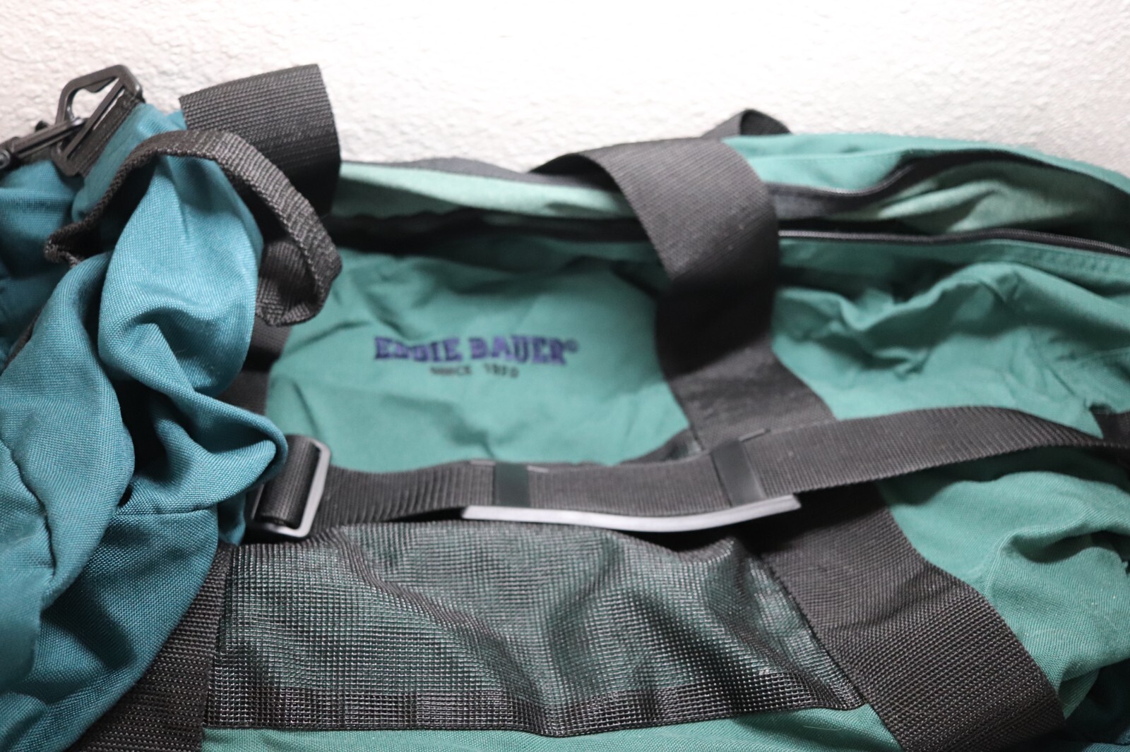 Vintage 1990’s Eddie Bauer Weekender Duffle Travel Bag Canvas Large 35” Made USA
