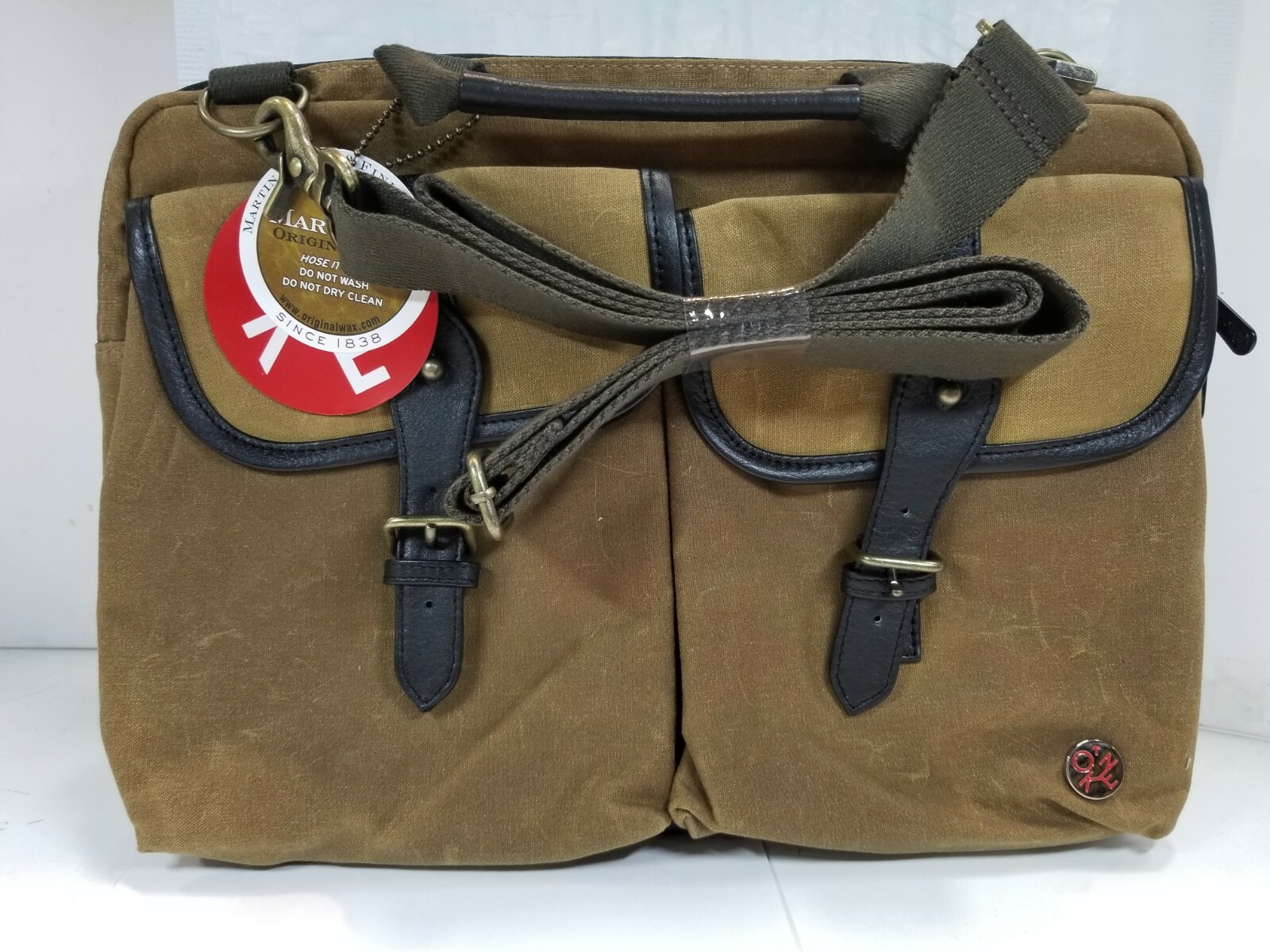 Token Bag Waxed Knickerbocker Cow Leather Laptop Bag 13″ Field Tan/Black