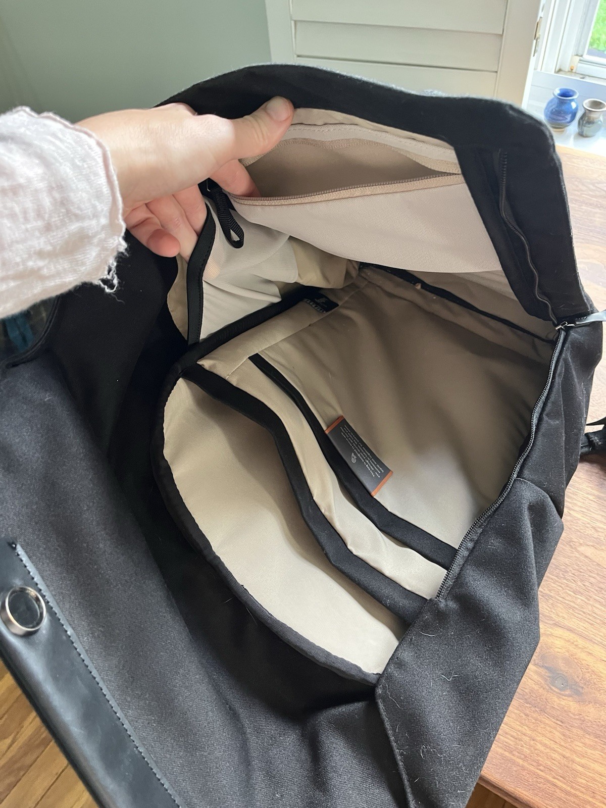 BELLROY Melbourne 18L Commuter Backpack Laptop Bag Magnetic Flap Black