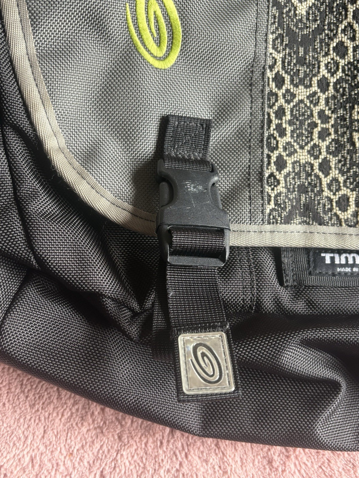 Vintage Timbuk2 Black Gray Rare Design Large Messenger Carry Bag-See Description