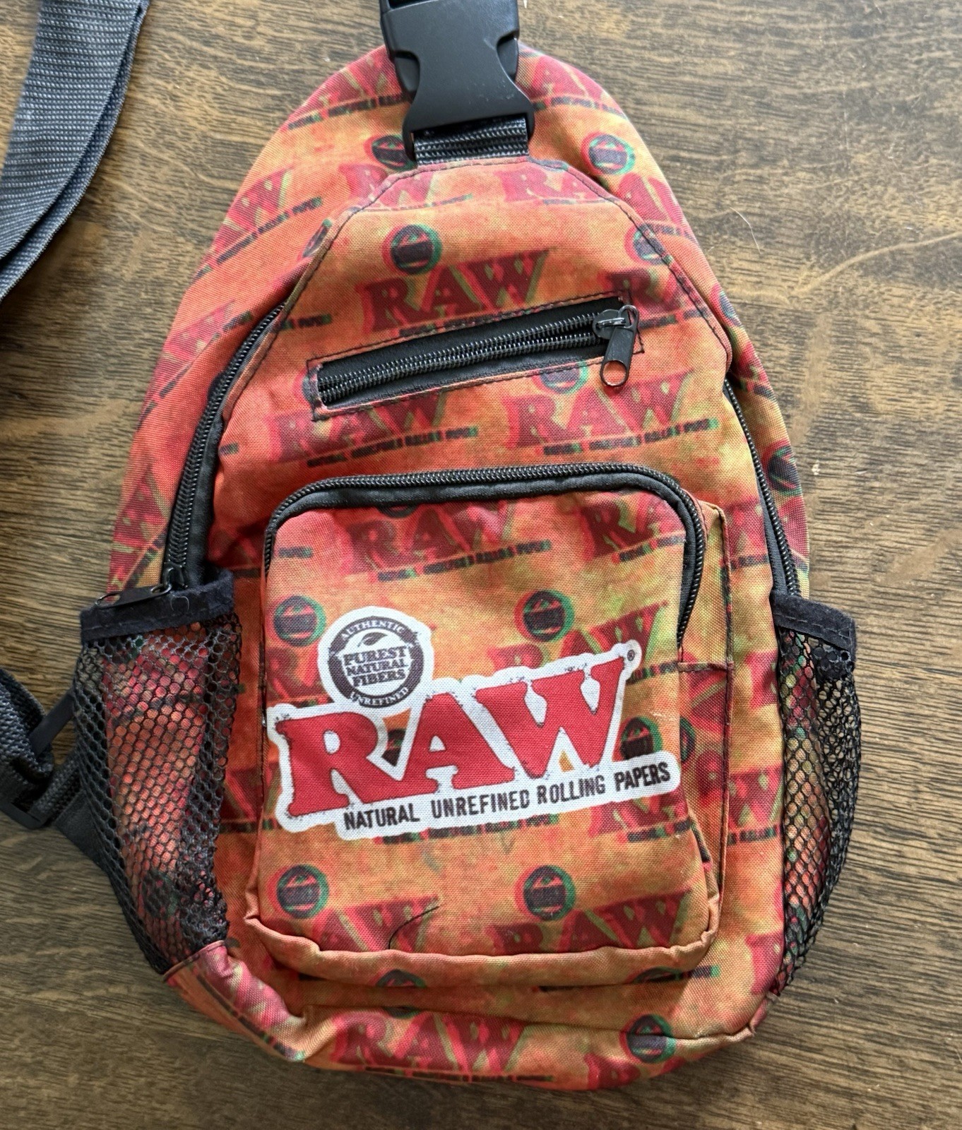 RAW Rolling Papers Crossbody Sling Bag Cannabis Zip Mesh Pocket Weed Accessories