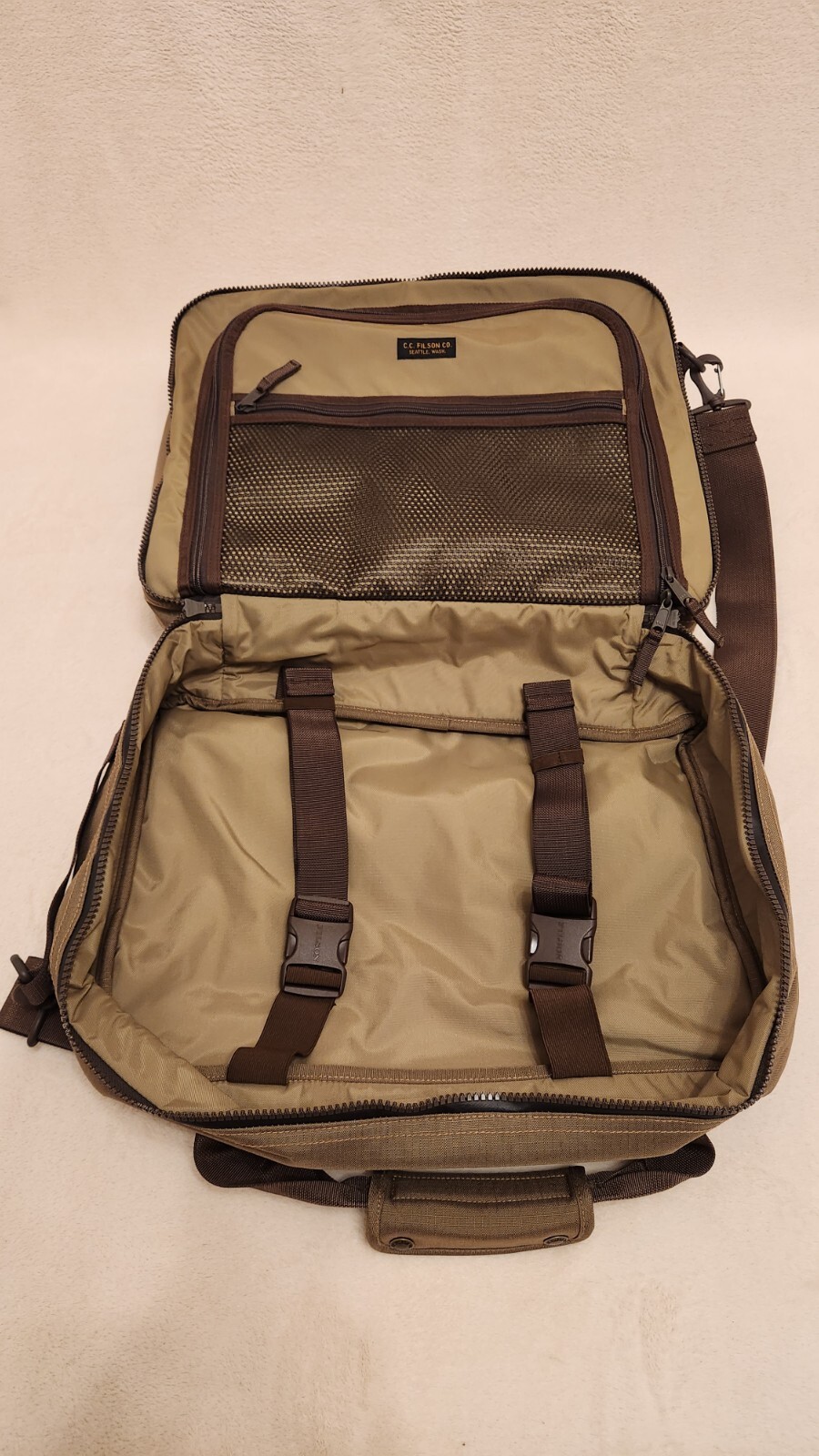 Filson Ripstop Nylon Pullman 20115932 Field Tan Duffle Briefcase Backpack CC