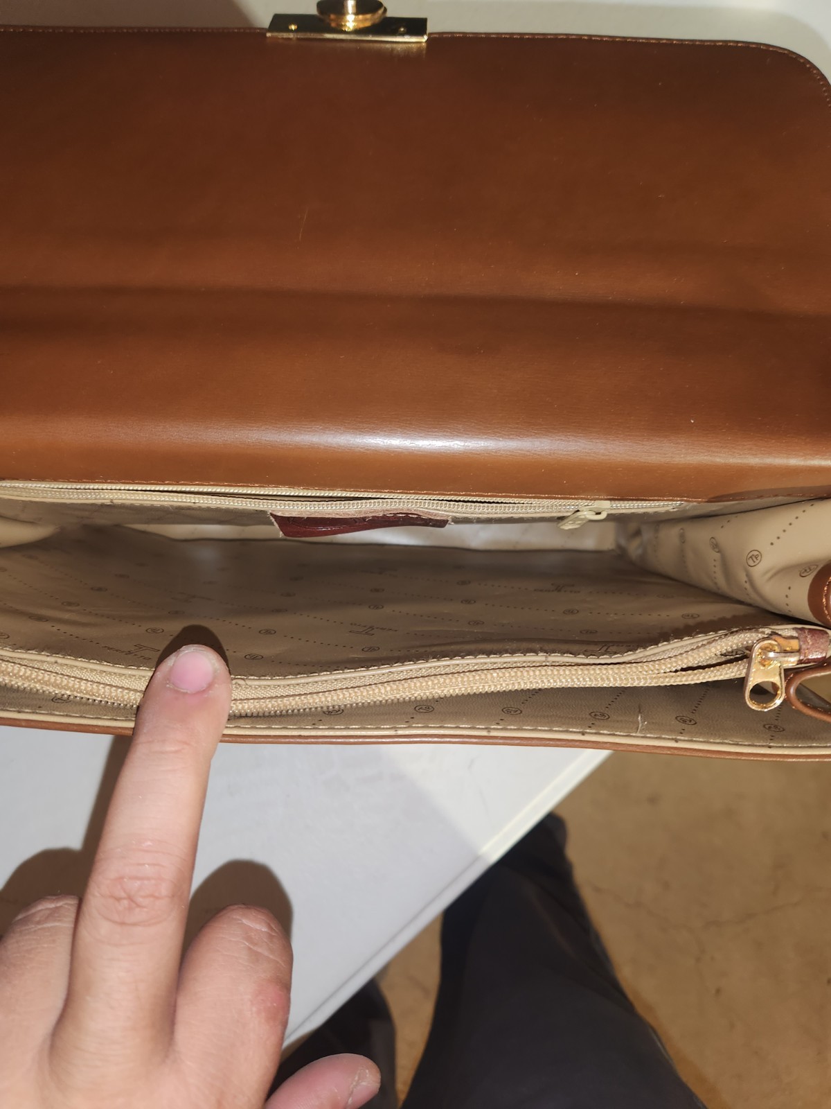 Pereftto Brown Men’s Briefcase/Document Case Push Lock, Strap, Pockets
