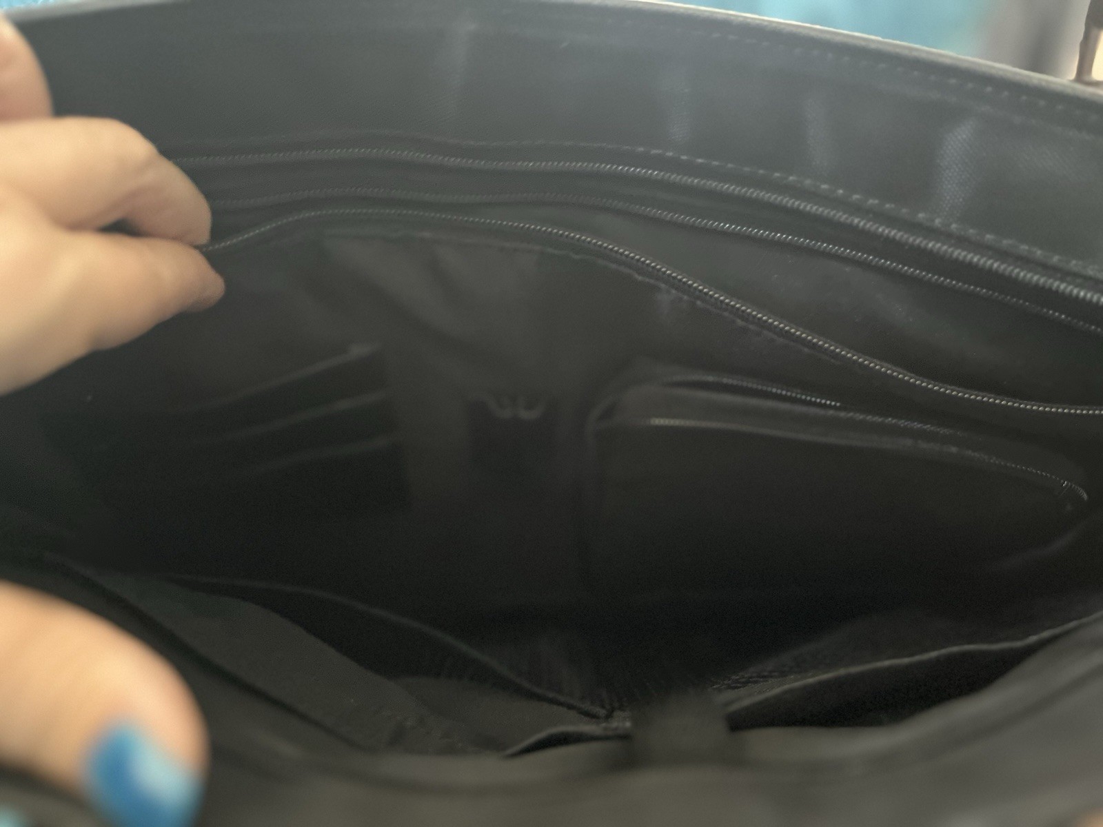 NWT! SHARP! LODIS 640XB Black Nappa Leather Microfiber Expandable Laptop Case