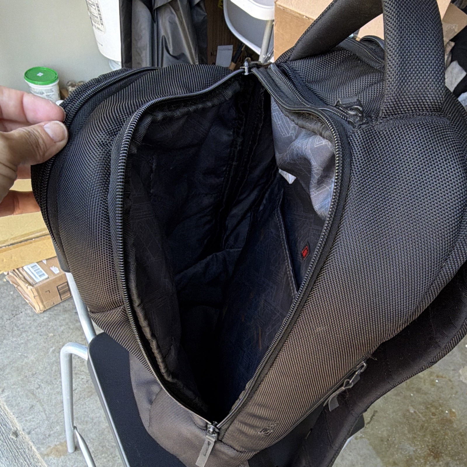 OGIO Black Backpack Zip Closure Padded Straps Pockets Travel Work Casual