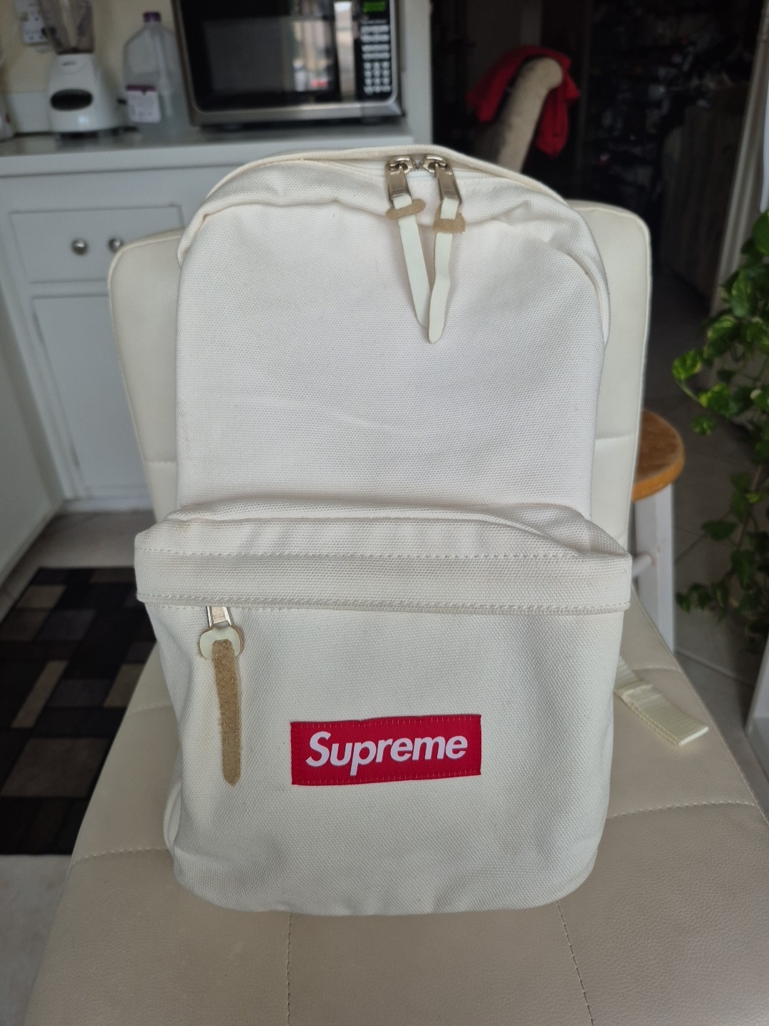 Supreme Canvas Backpack White Box Logo FW20 2020