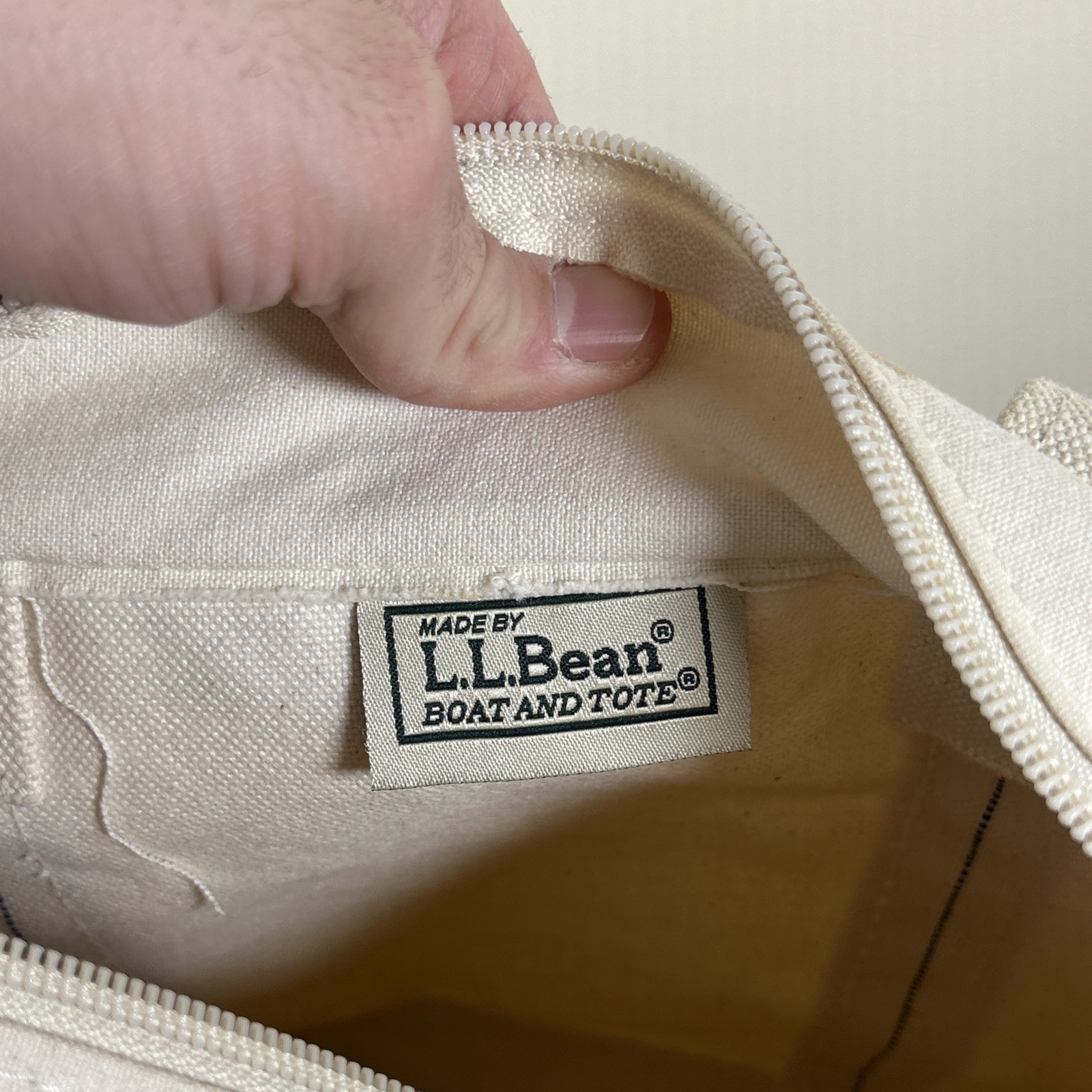 Vintage LL BEAN BOAT & TOTE Canvas Bag Baby Blue Long Handle Zip Top Embroidered