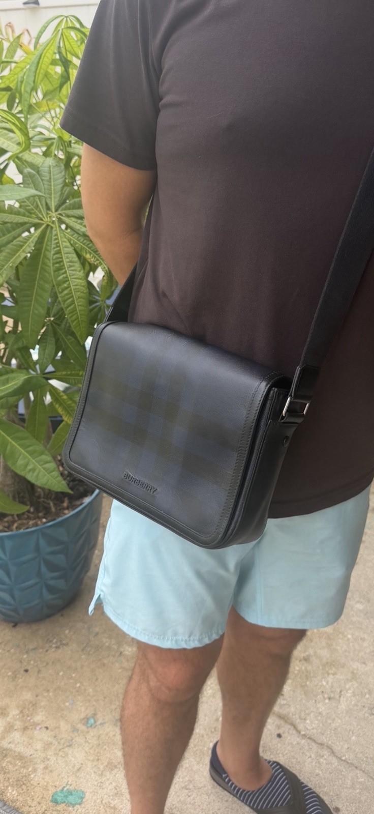 Authentic Burberry Navy Alfred messenger Bag ** Just dropped from $1100 to $900