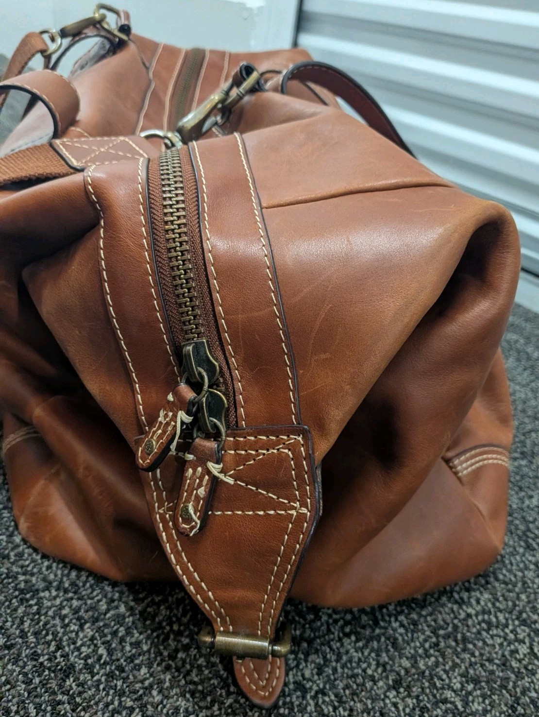 Tommy Bahama Weekender Leather Duffel Bag Cognac Brown 19.5″ x 11.5″ (Rare)