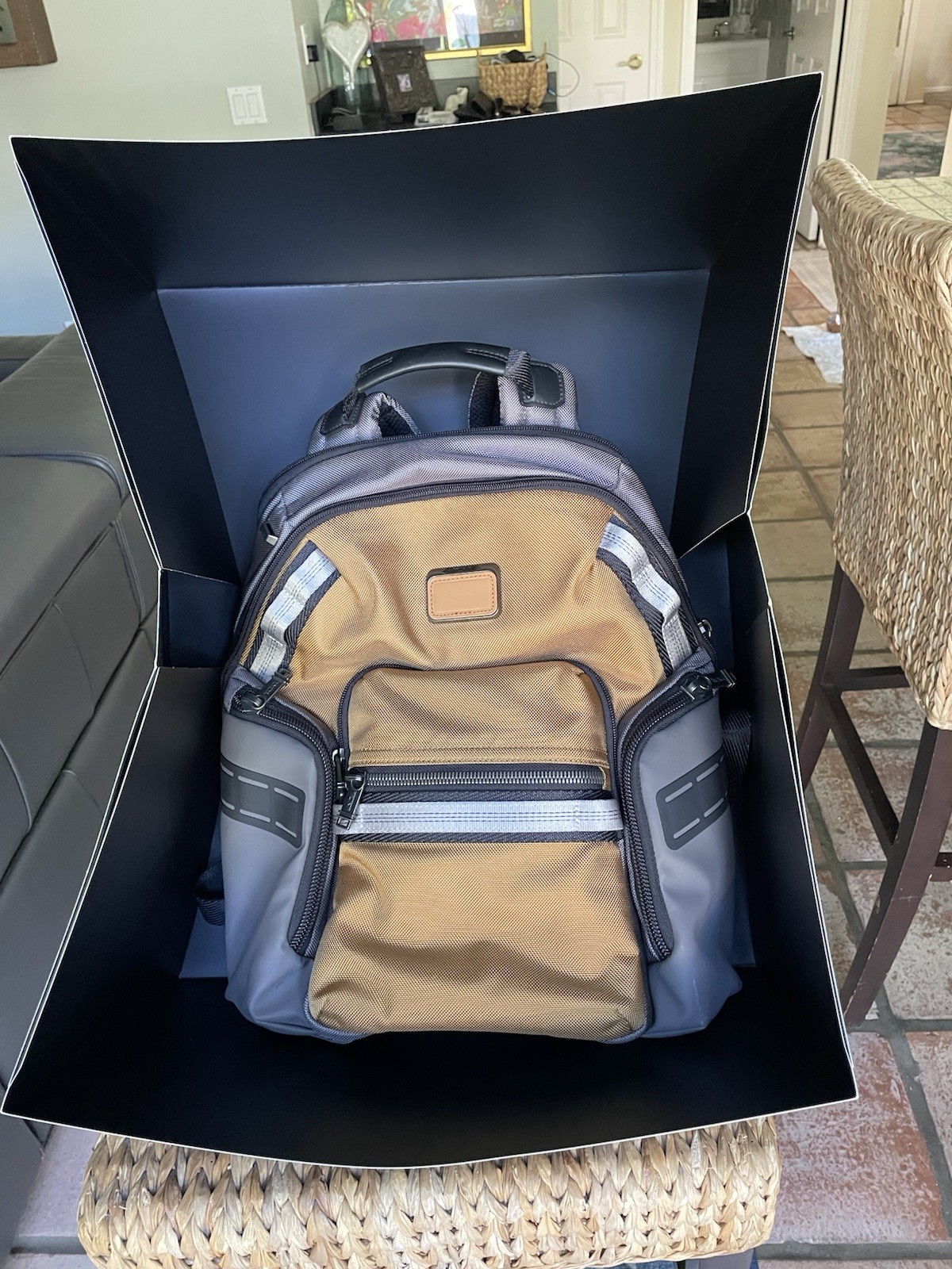 TUMI Alpha Bravo Men’s Medium Backpack Gray/Brown Padded Zip Travel
