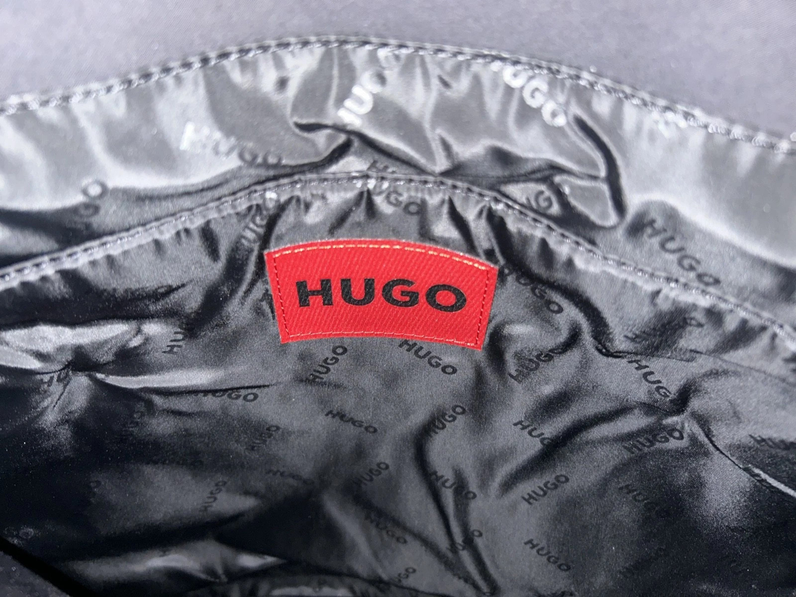 HUGO BOSS LOGO TARIC CONVERTIBLE BACKPACK TOTE – BLACK