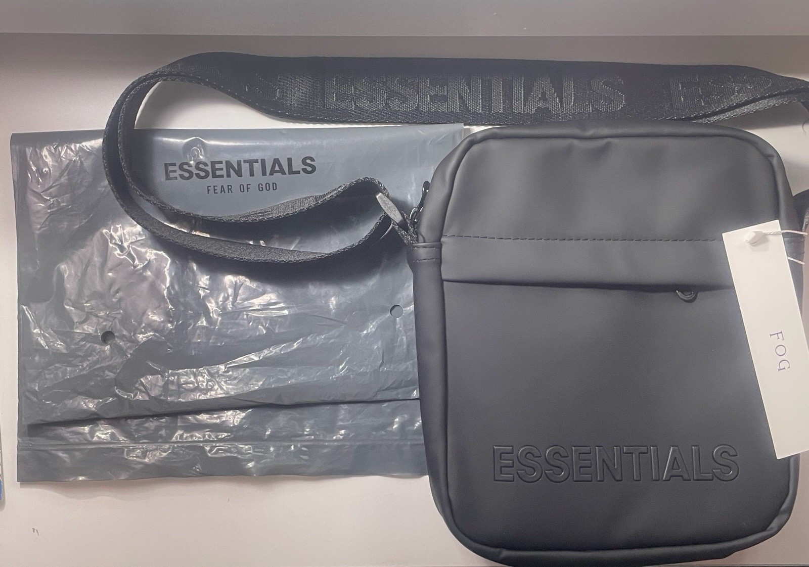 Essentials Fear of God Black Zip Shoulder Bag Men Casual Solid Shoulder Strap