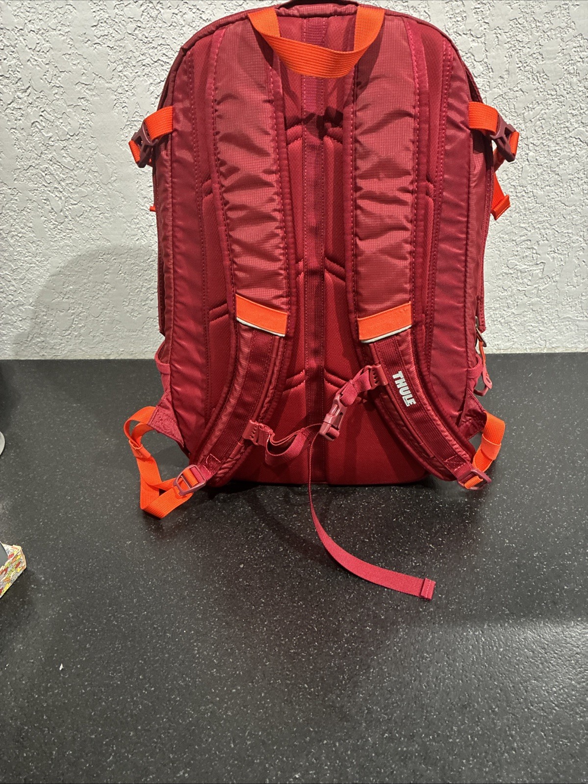 Thule EnRoute Triumph 2 Daypack, Bordeaux (Red), Nice Backpack!