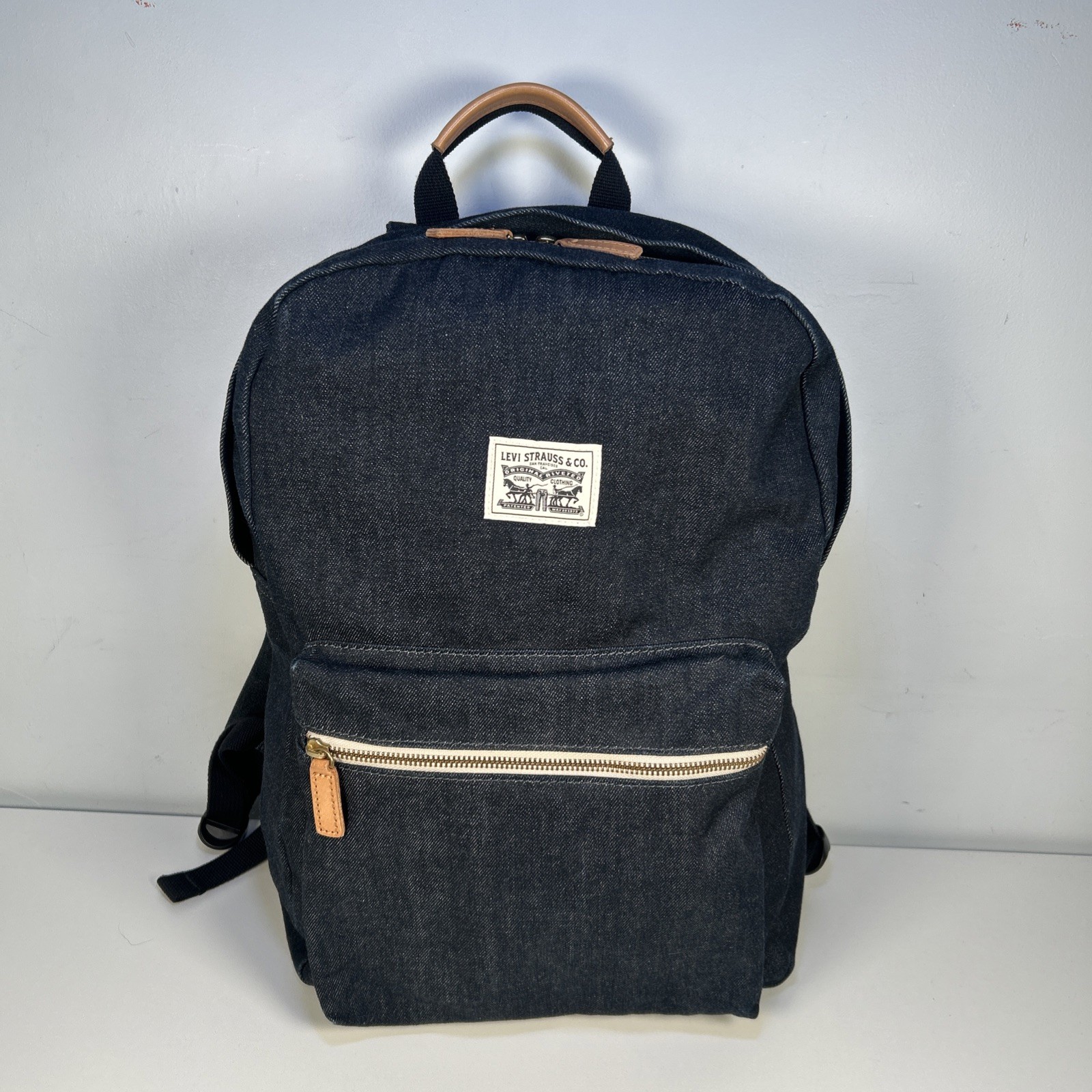Levi’s Denim 17in Backpack With Laptop Pocket Rare White Logo Leather Detailing