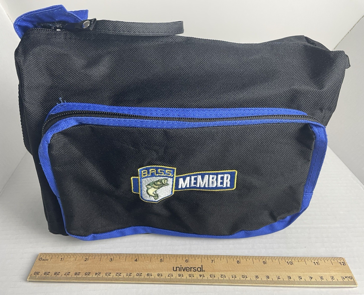 Bass Black/Blue Messenger Bag Zip Closure Pockets Adjustable Shoulder Strap