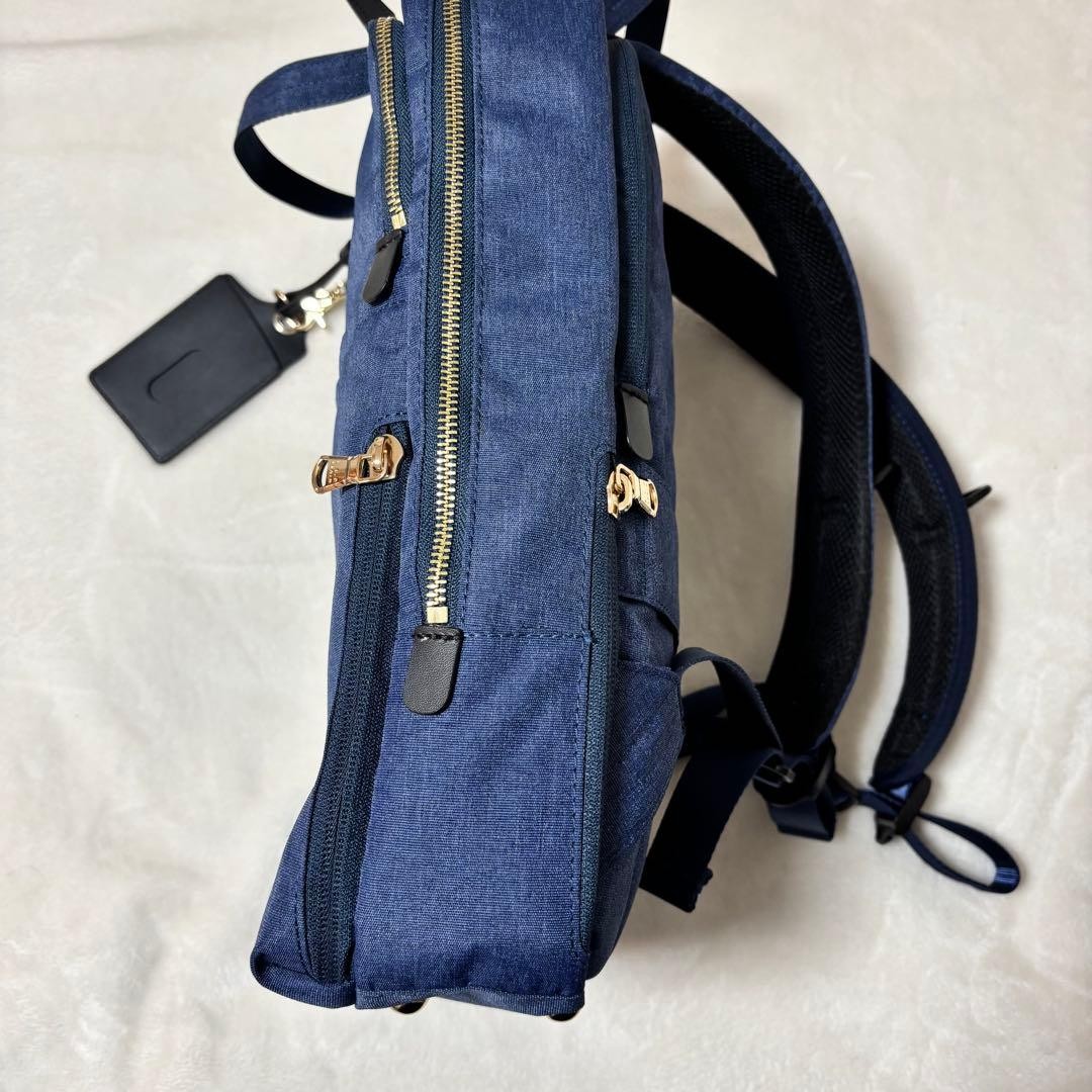 P.I.D Business Navy Con