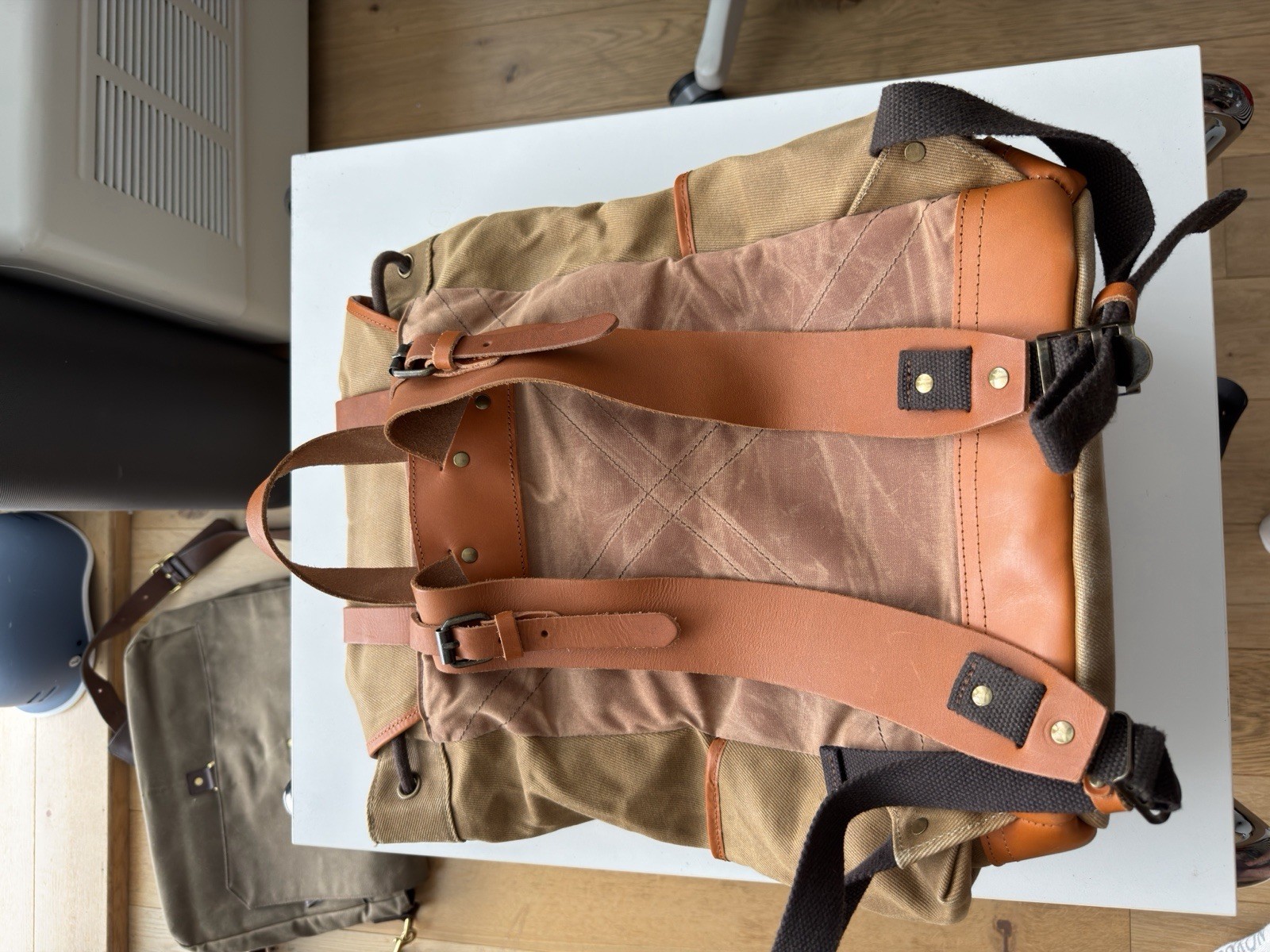 Pack Animal Frost River Canvas Leather 25L Hiking Backpack Buckle 3 Pockets