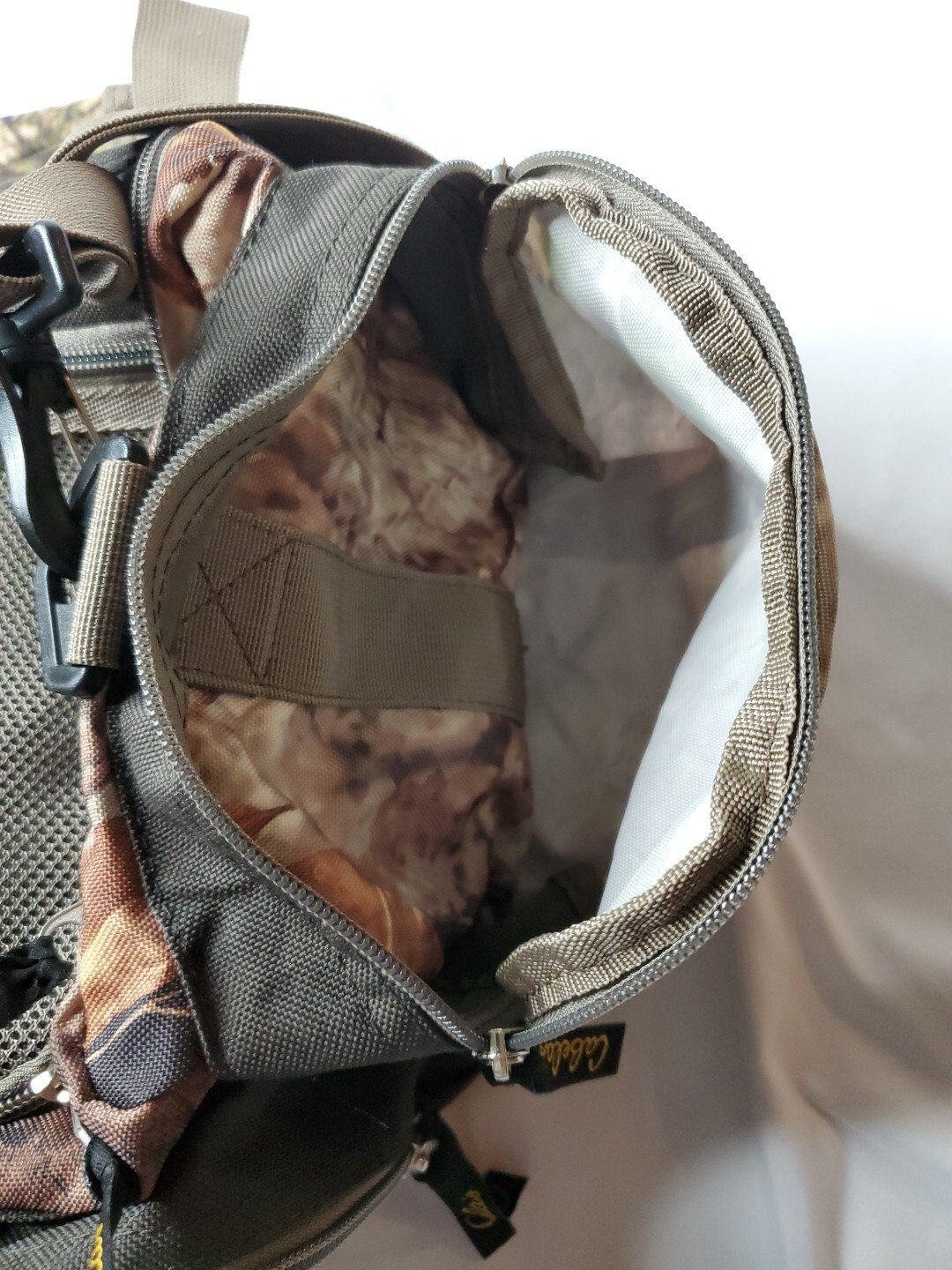 Cabela’s Catch-all Gear Utility Duffle Bag Camouflage