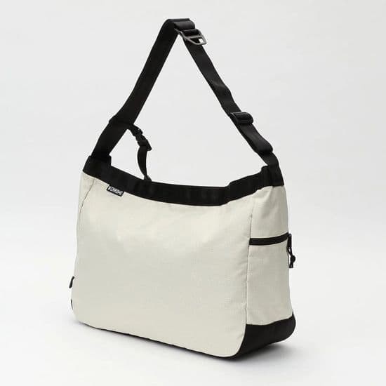 CHROME Newspaper Messenger Bag White 26L New Authentic Mens Shoulder Bag