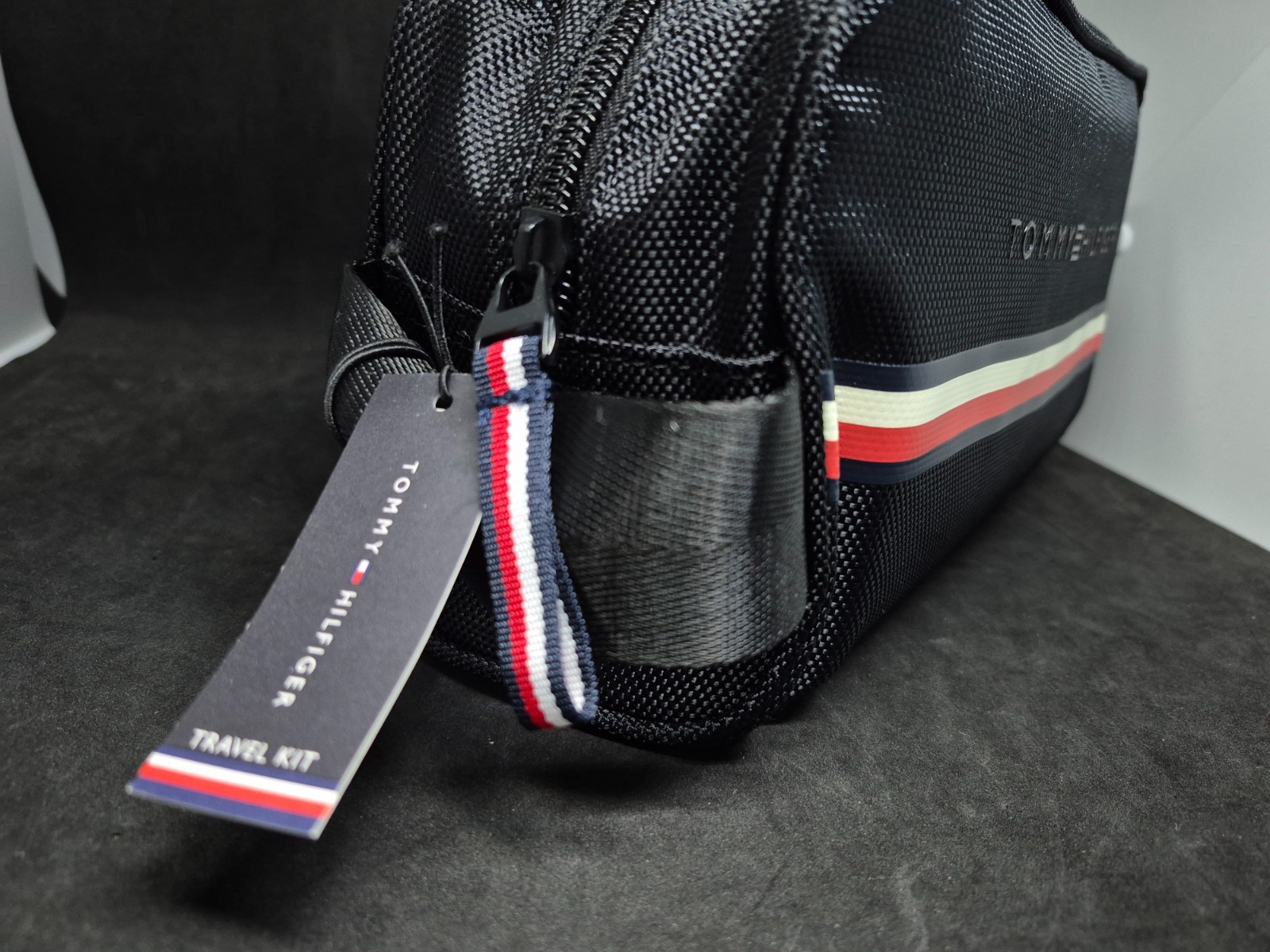 Tommy Hilfiger Adult Unisex Toiletry Kit Hanging Bag Black Organizer