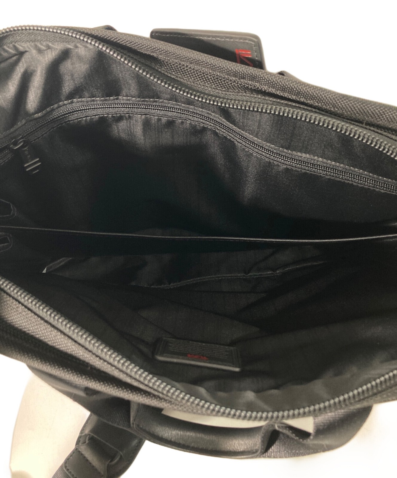 TUMI ALPHA3 Expandable 2-Way Briefcase Black Nylon Good condition 26108DH