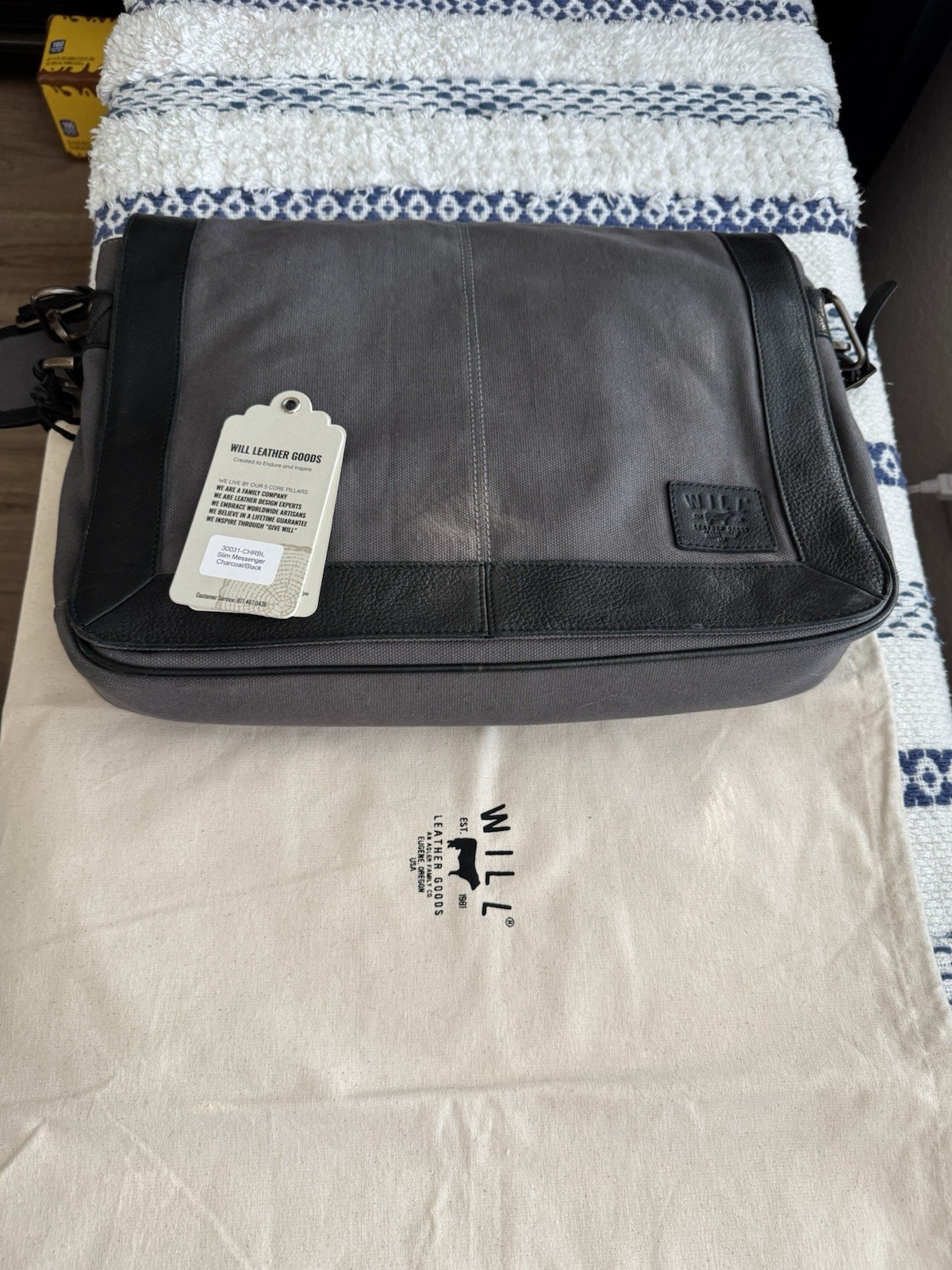Will Leather Goods Commuter Collection Slim Messenger Bag