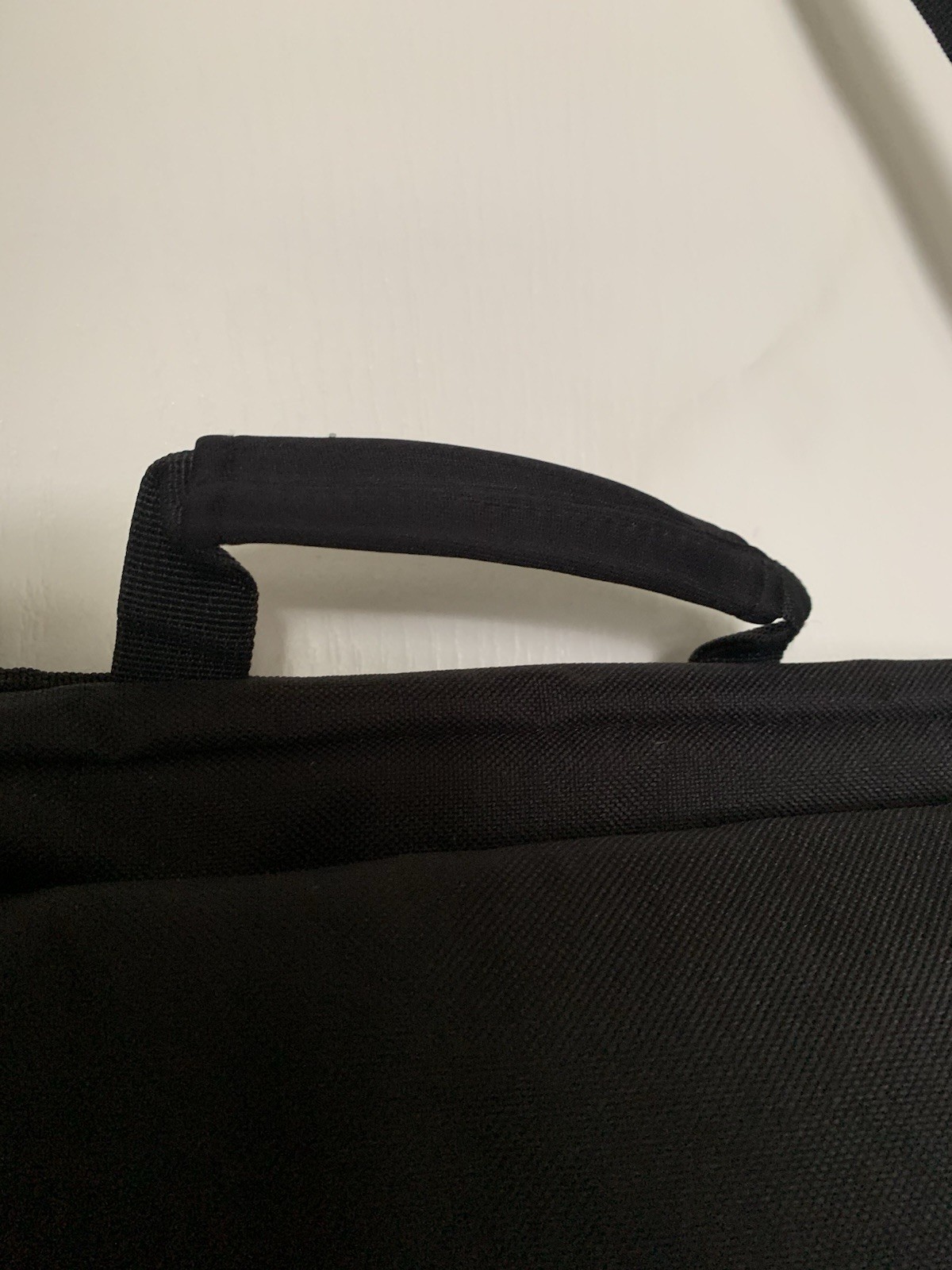 Jordan Varsity Briefcase Messenger Bag Shoulder Strap Top Handle Black S6-8