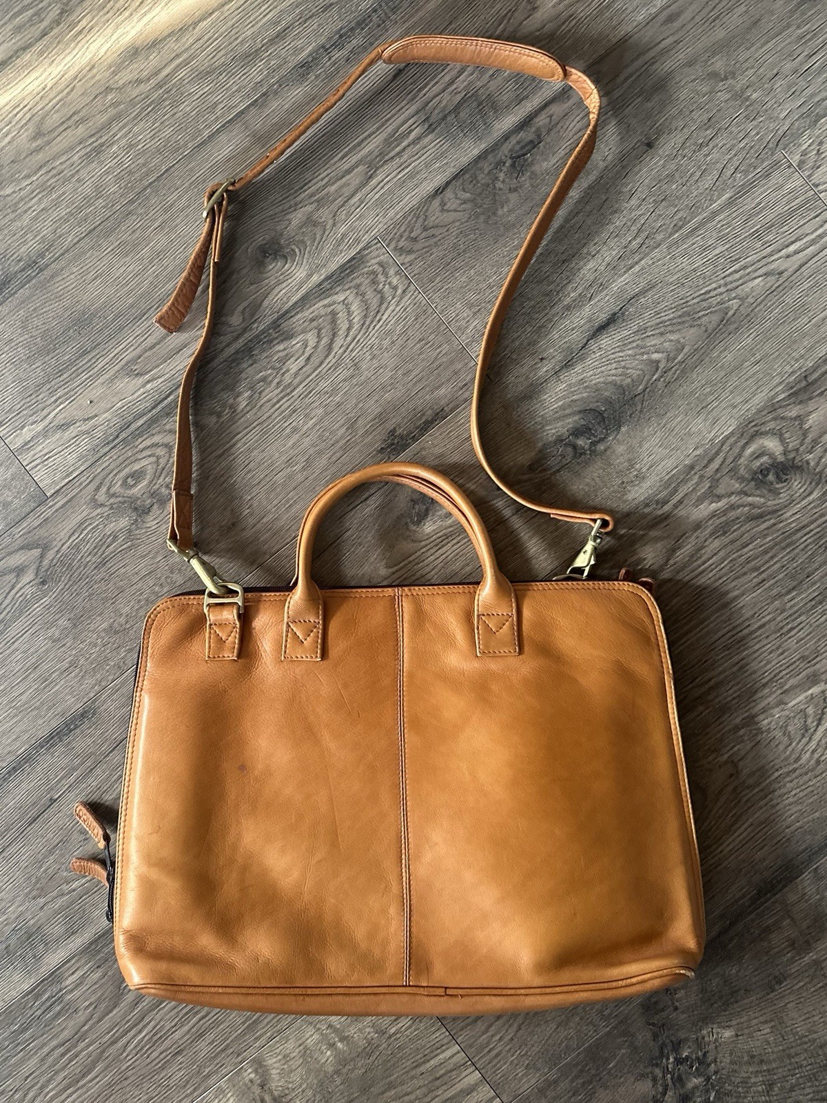 Caramel Leather Crossbody Laptop Bag Soft Leather Timeless Style $310 Retail