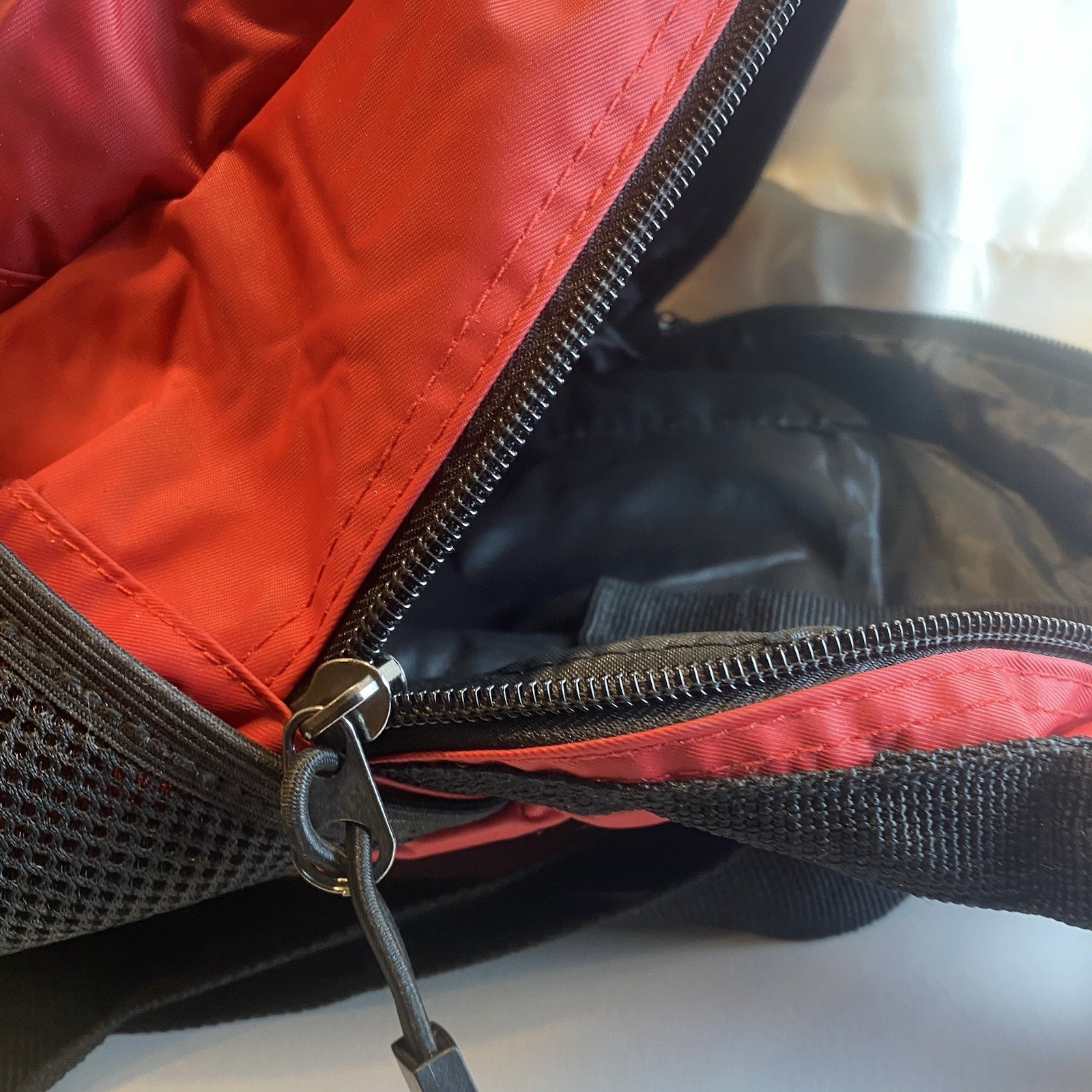 Vintage Universal Studios Sling Backpack Red Black Y2K Gorpcore Tech Bag Retro