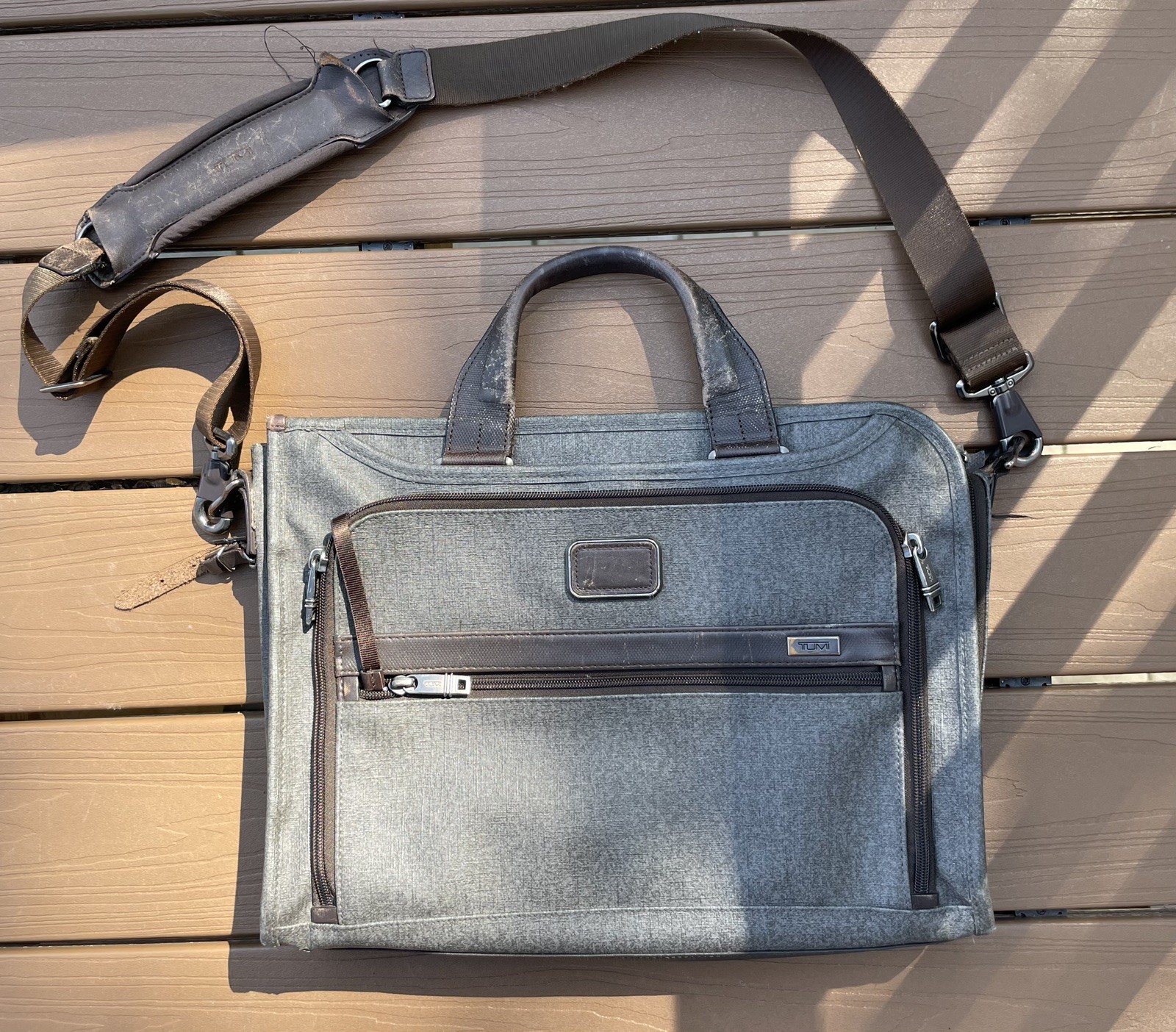Tumi Alpha 2 Slim Deluxe Portfolio Vintage Messenger Bag Waxed Multi Zip Pockets
