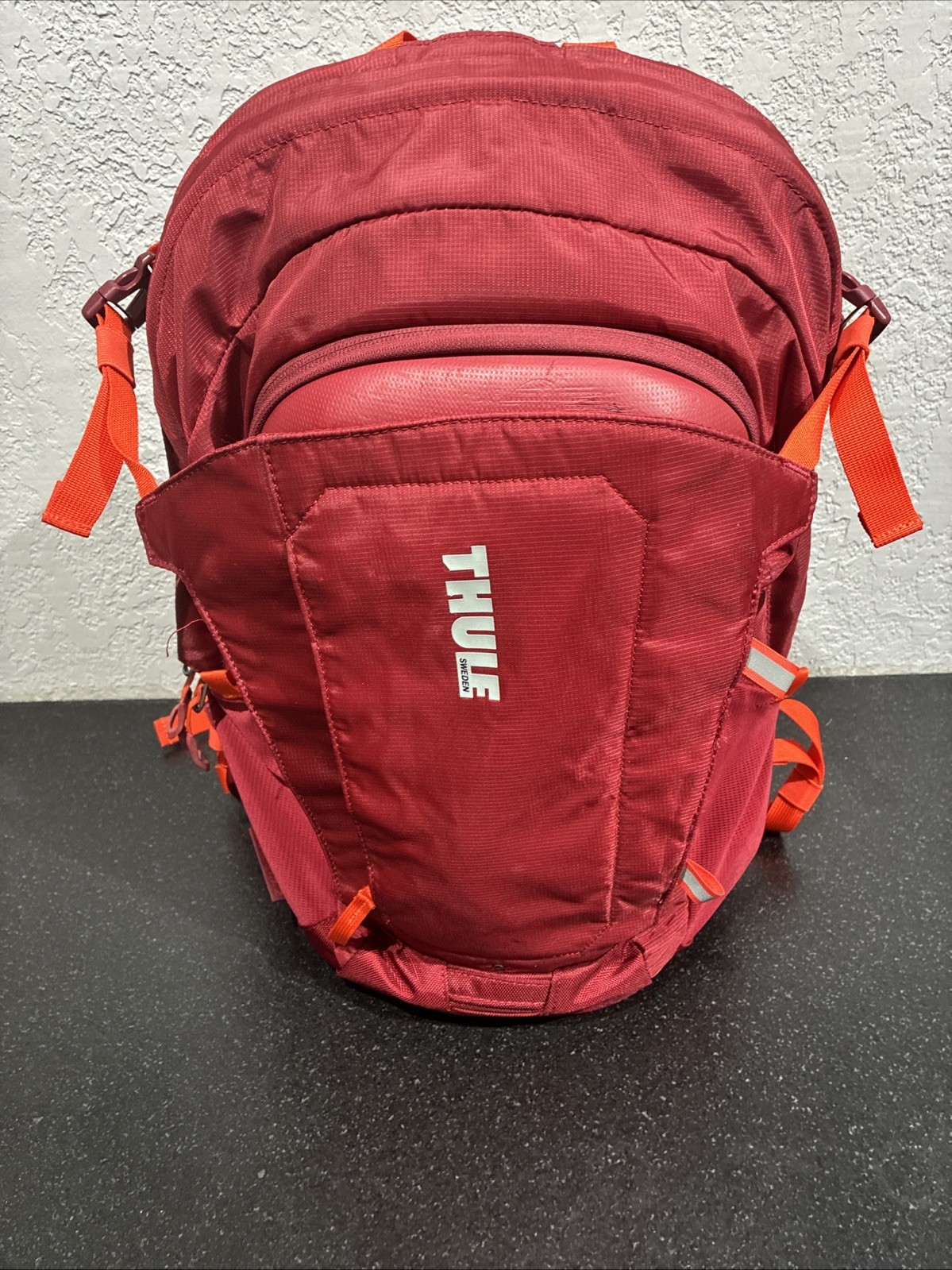 Thule EnRoute Triumph 2 Daypack, Bordeaux (Red), Nice Backpack!