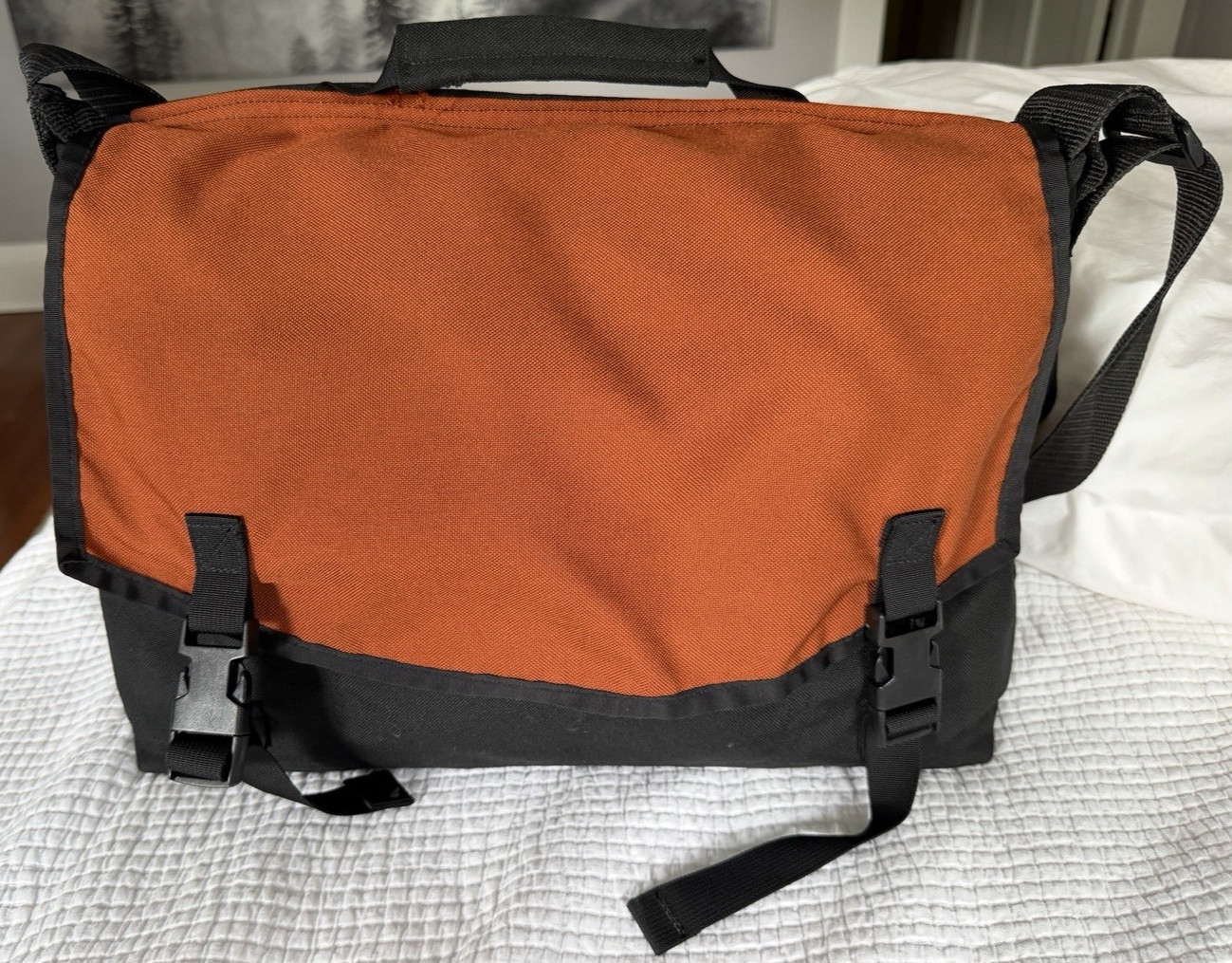 Courier Ware Laptop Messenger Bag. Terra Cotta, Size Medium Sleeve for 15in. PC