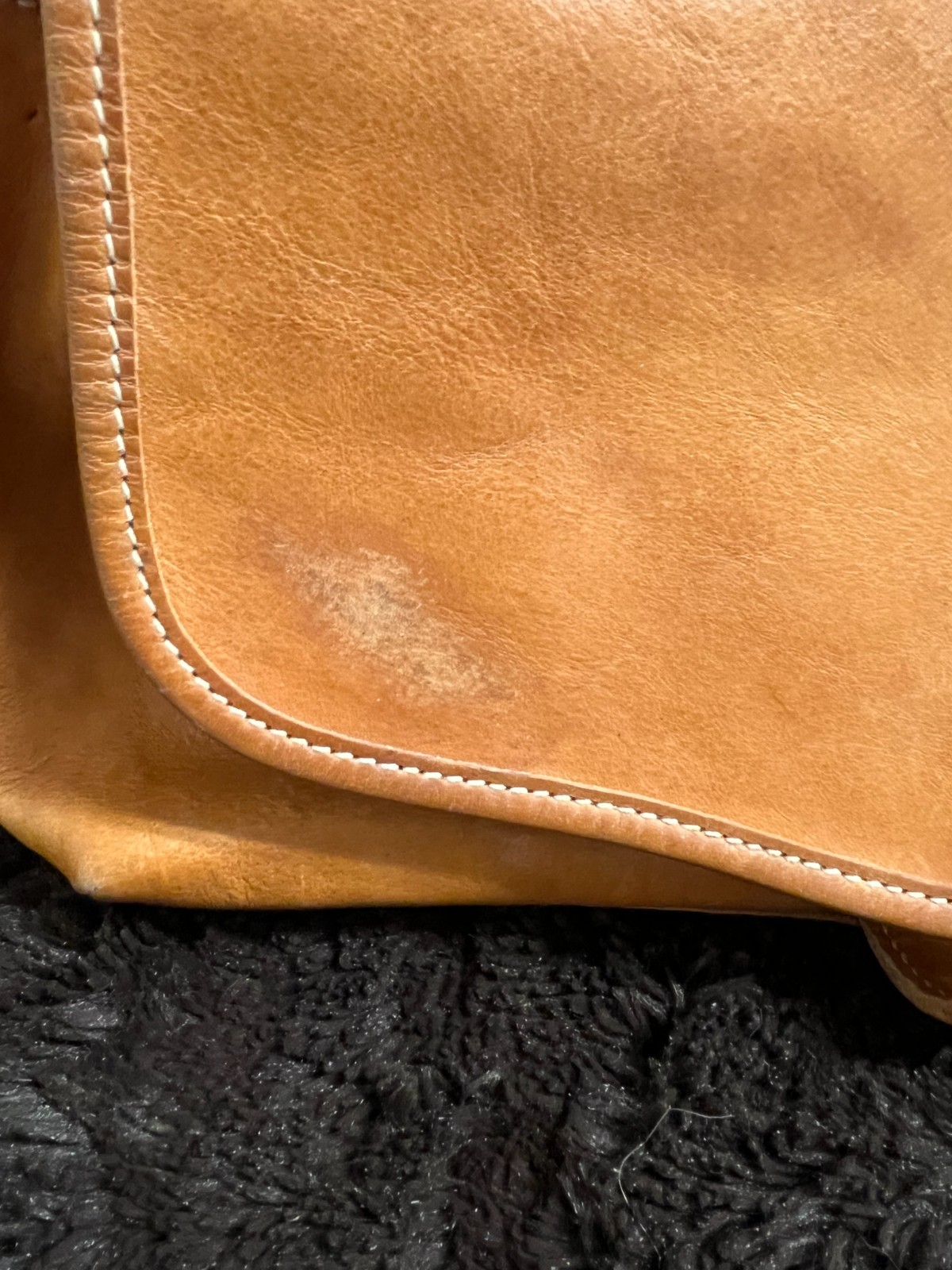 Il Bisonte Leather Shoulder Bag Italy Tan Flap Crossbody Vintage -Scrape on Flap