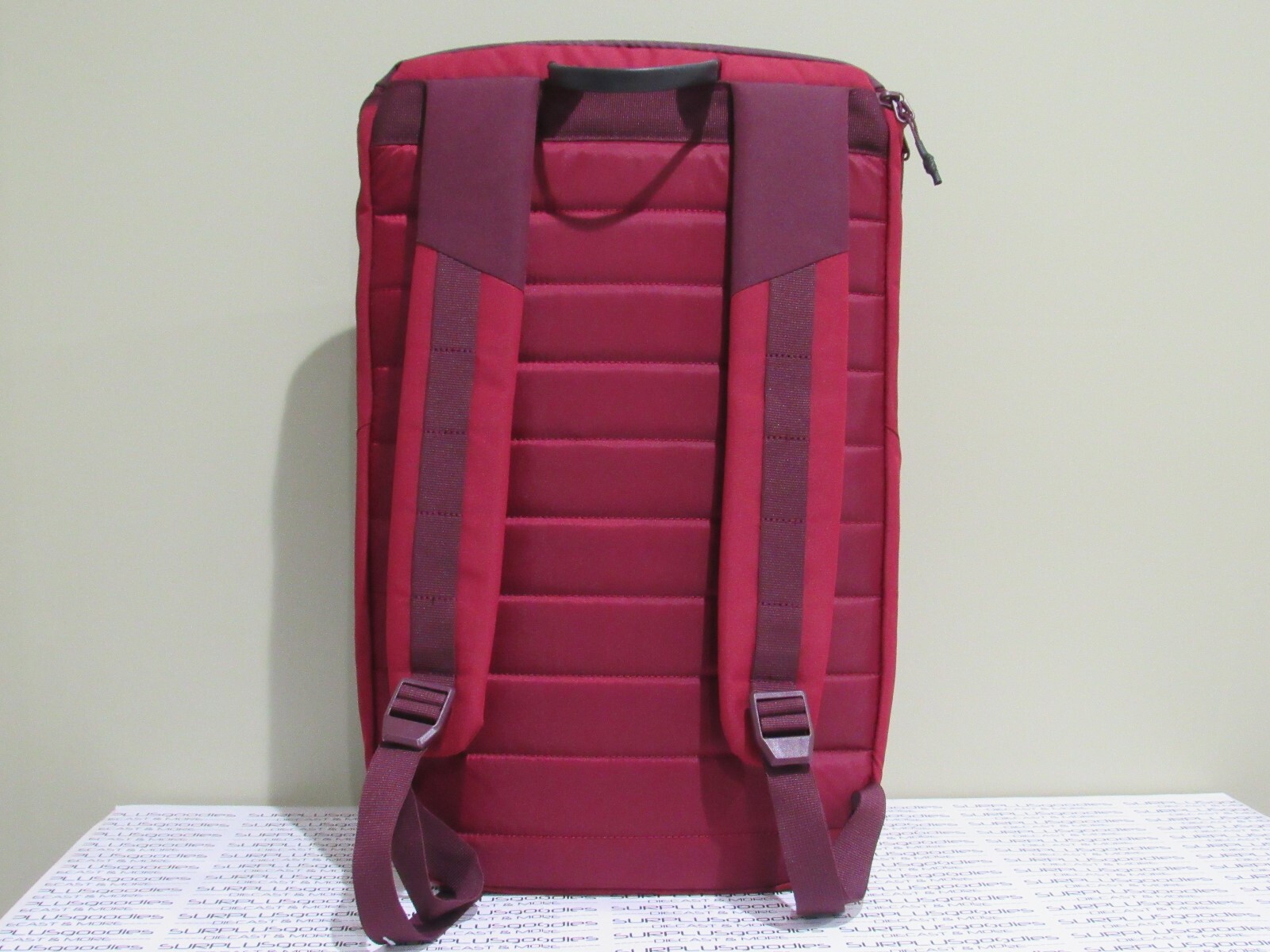 UNDER ARMOUR Union Lifestyle Backpack Bag NWT Dark Maroon/Cardinal 1316575/600