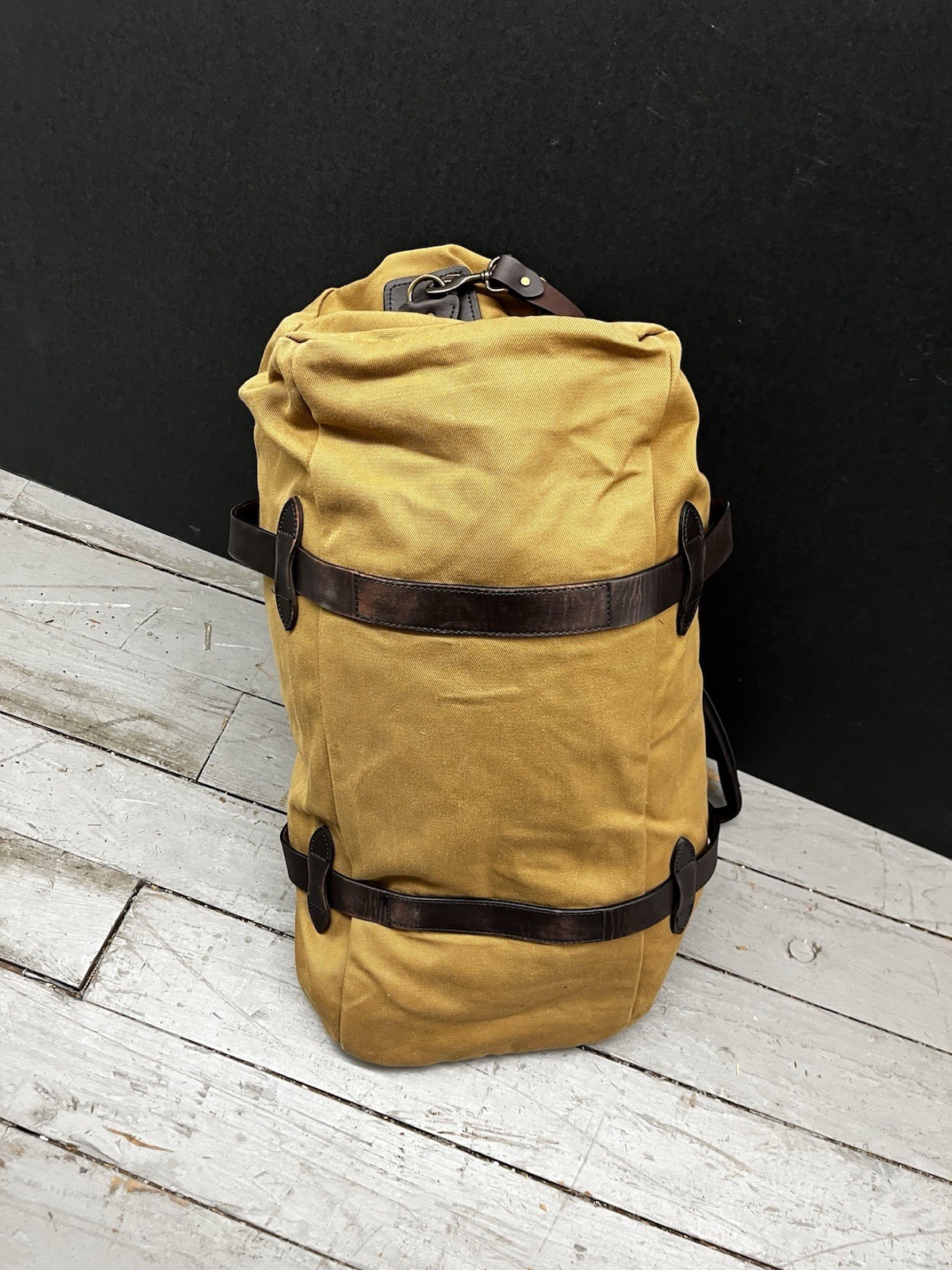 Filson Rugged Twill Large Duffle Bag 29x14x12″ Tan Heavy Canvas Waxed