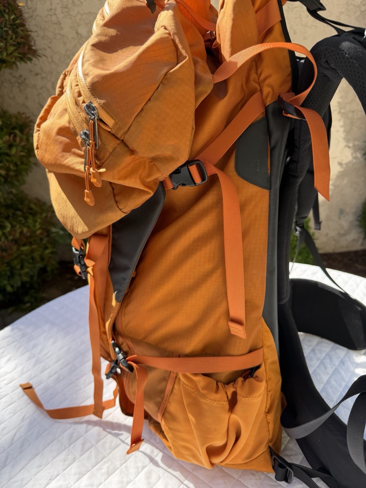Arc’teryx Altra 65 Internal Frame Orange Ripstop Nylon 25” Backpack Rucksack Bag