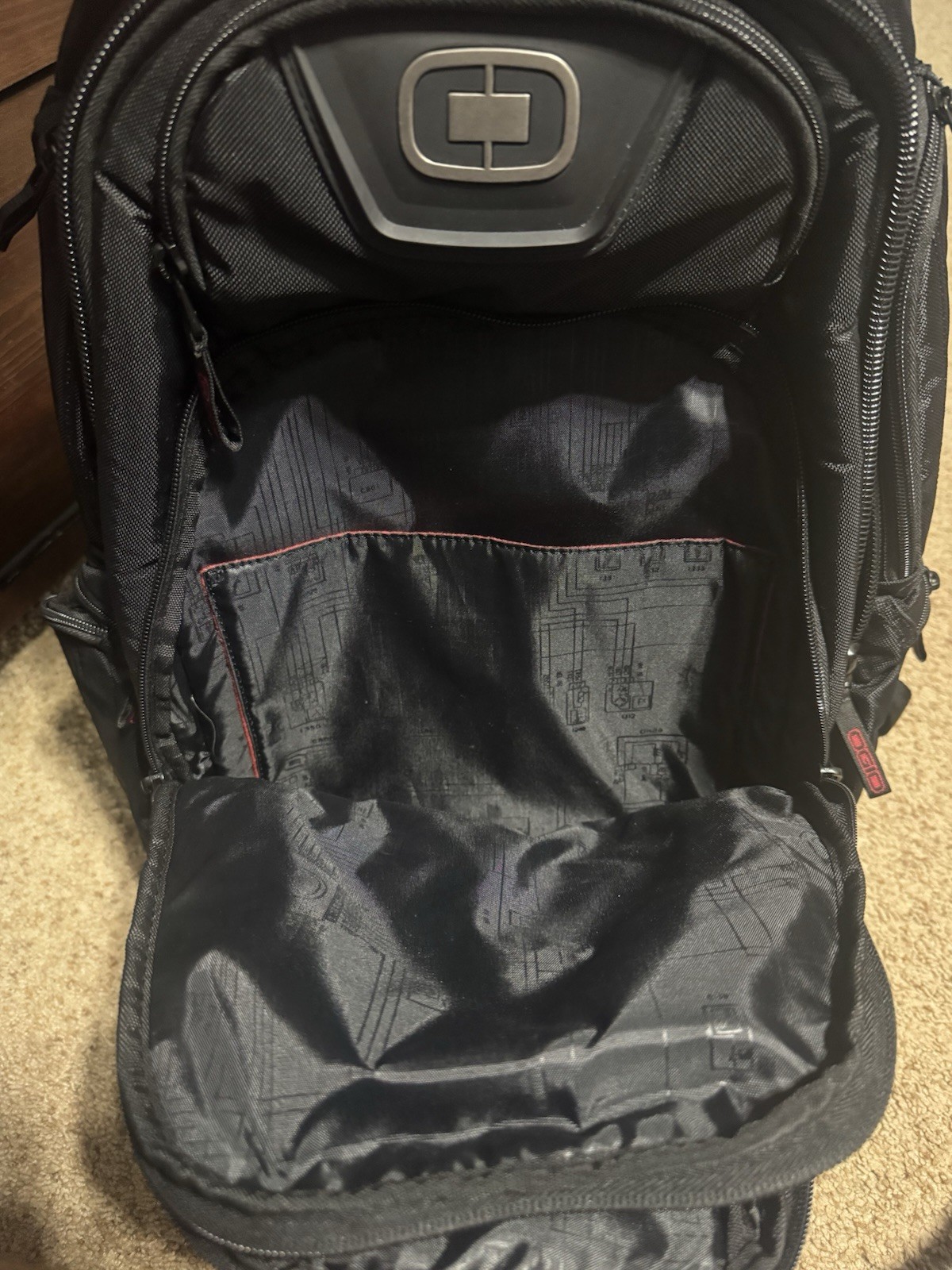 OGIO Renegade RSS 17 Laptop Backpack Black Tech Vault Armored Pocket USED ONCE