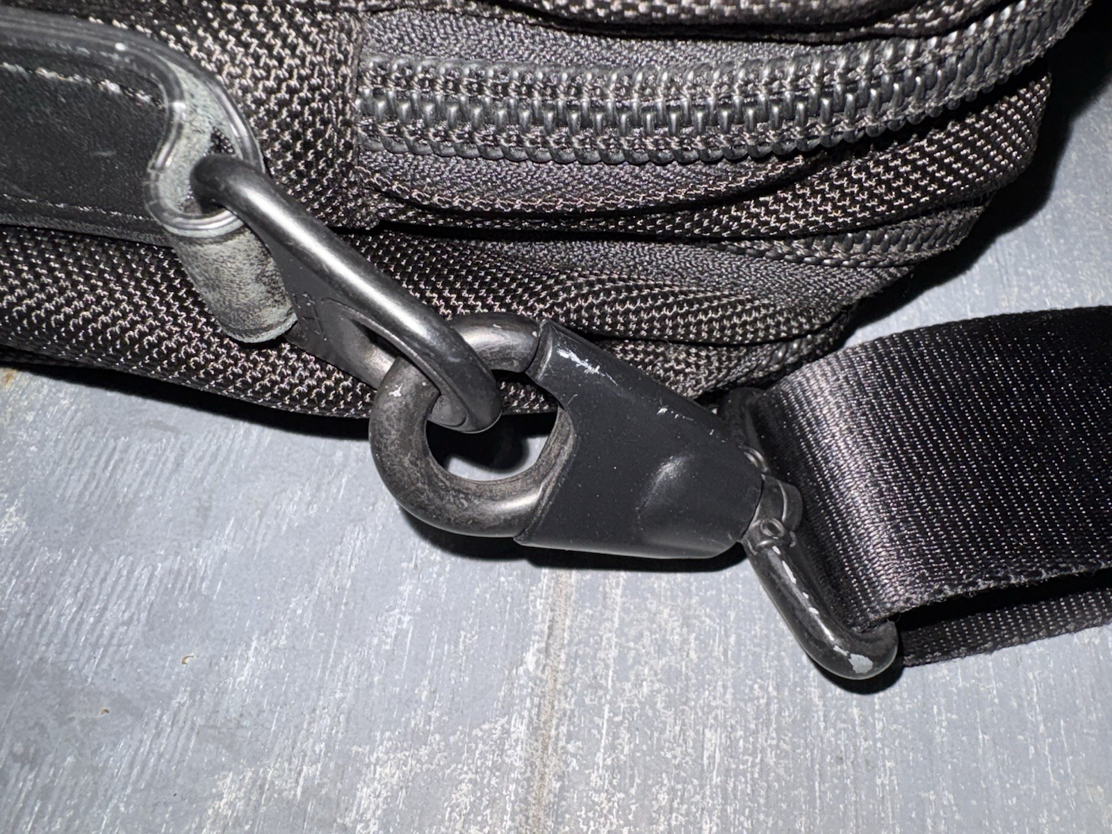 TUMI ALPHA 3 Computer-Laptop Briefcase Bag w/strap Travel Nylon Quality Bag Tumi
