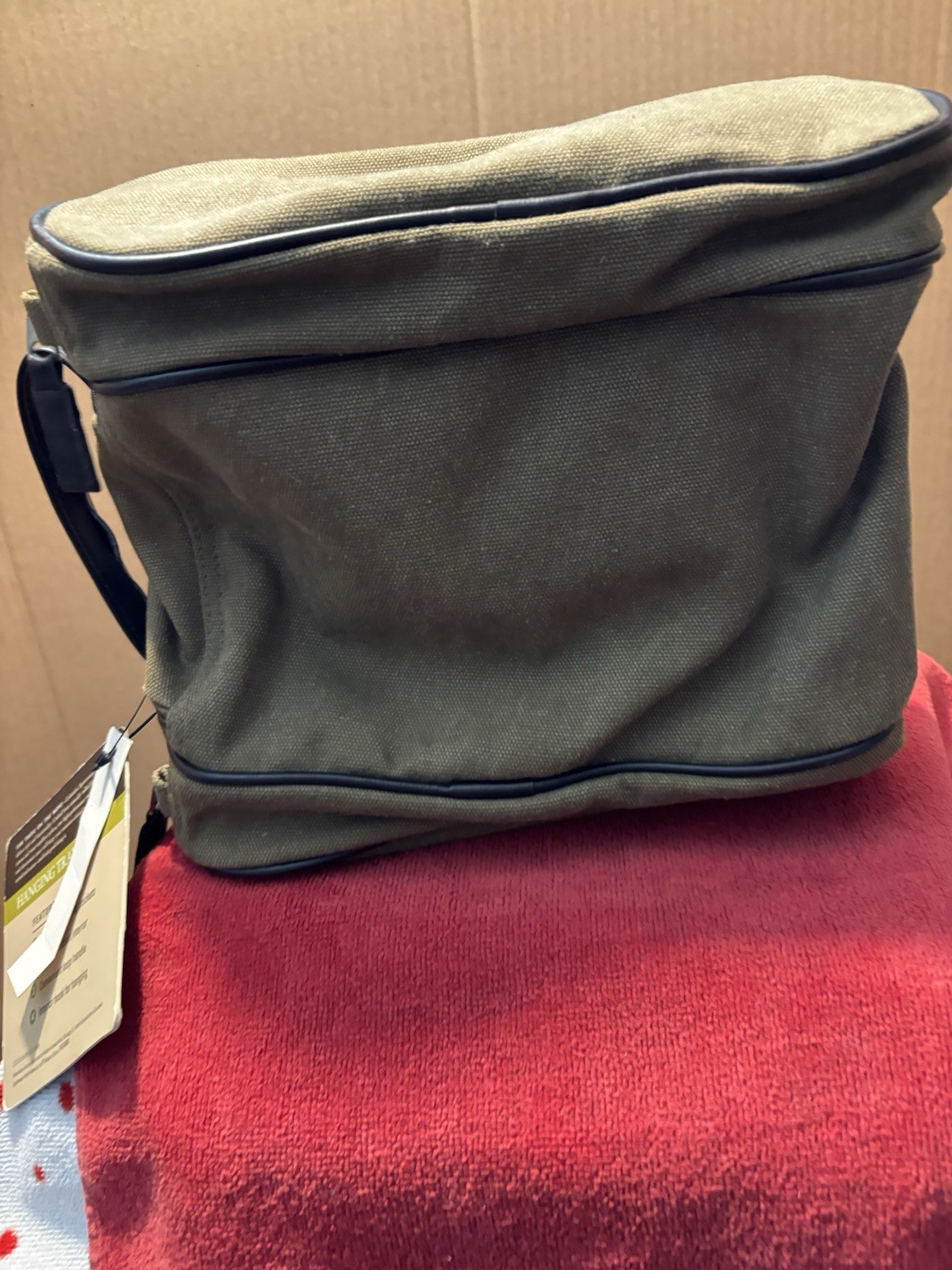 BNWT Columbia Hanging Travel Canvas Bag