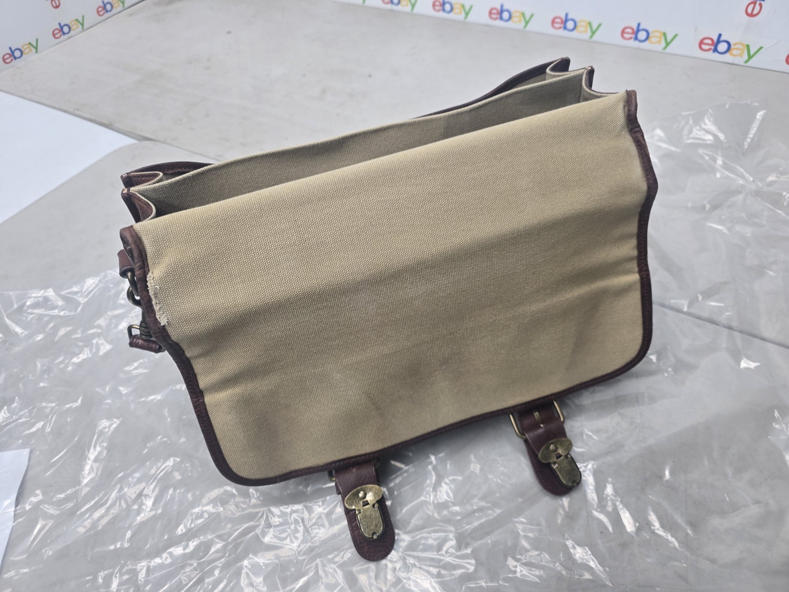 Duluth Trading Leather Bashful Billionaire’s Briefcase Messenger Bag Laptop Case