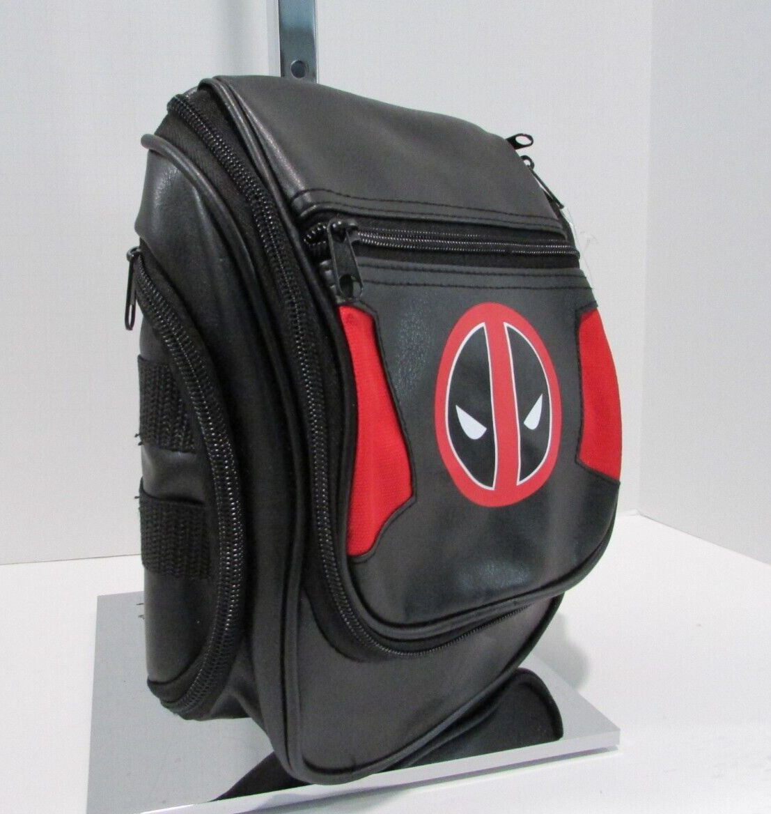 Marvel Deadpool Hanging Toiletry Bag Dopp Kit Travel School Deluxe RARE NWT