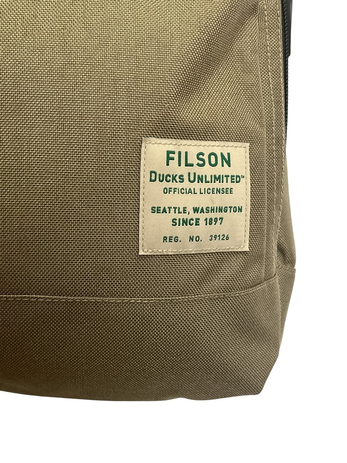 Filson Dryden Briefcase Ducks Unlimited Dry Grass Retired Color Brand New W/Tags