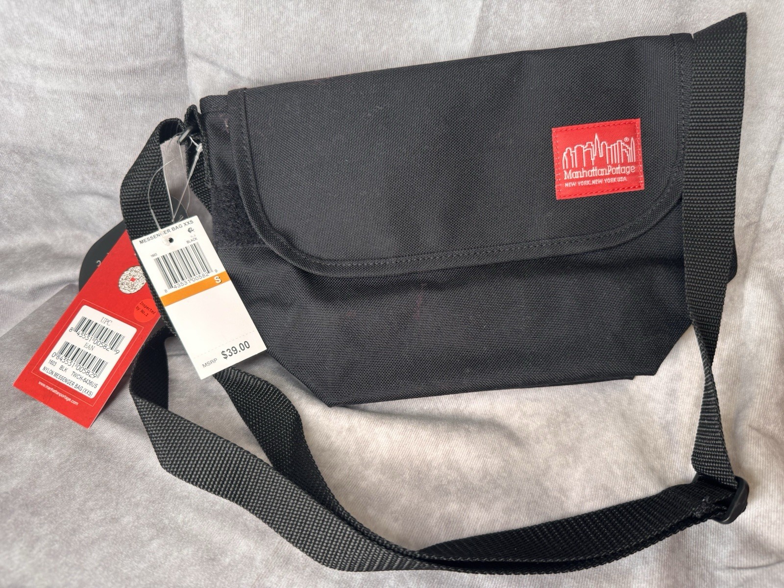 New W Tags Manhattan Portage Small Nylon Messenger Bag Crossbody Black 11.5”x7”